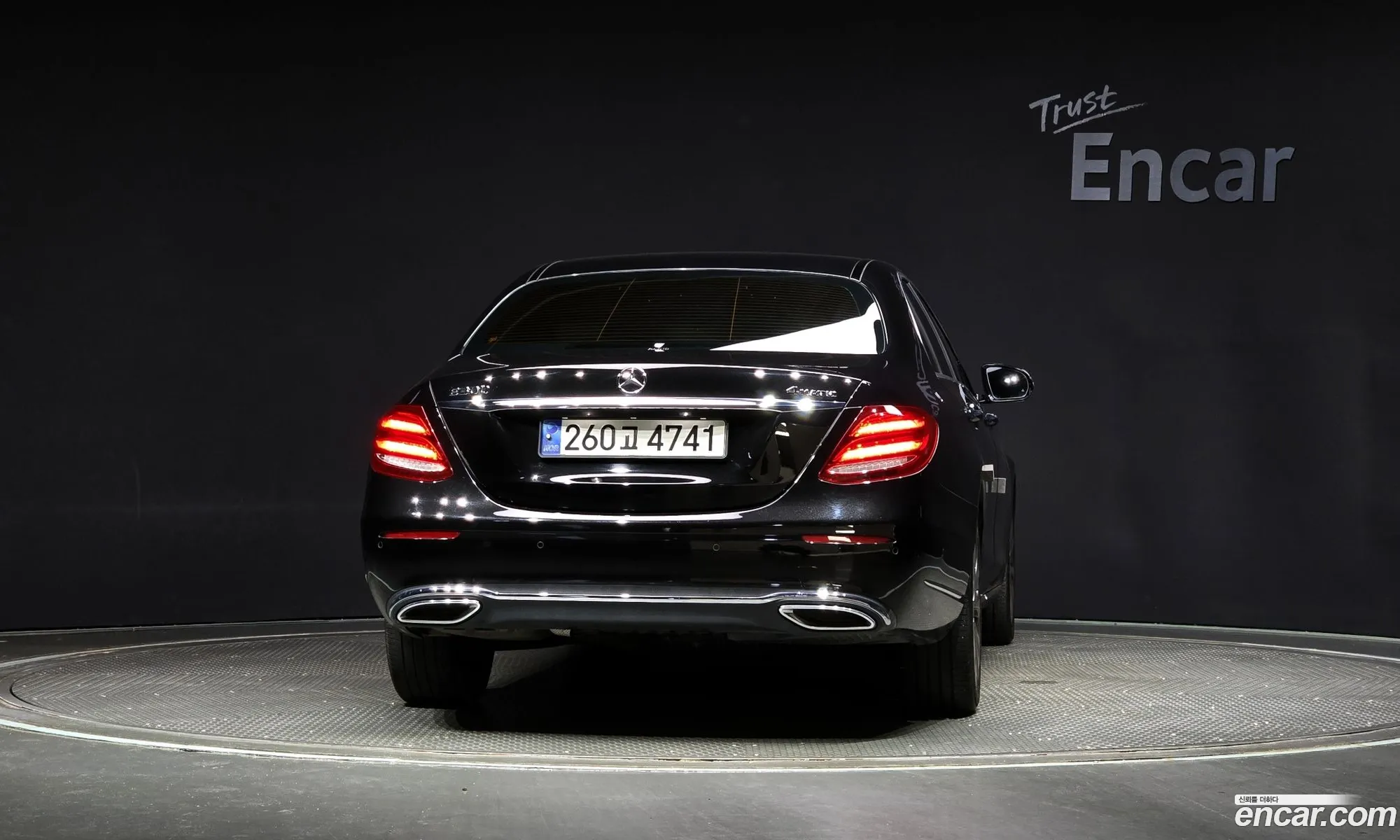 Benz E-Class W213 E220D 4Matic Exclusive - фотография 18123890