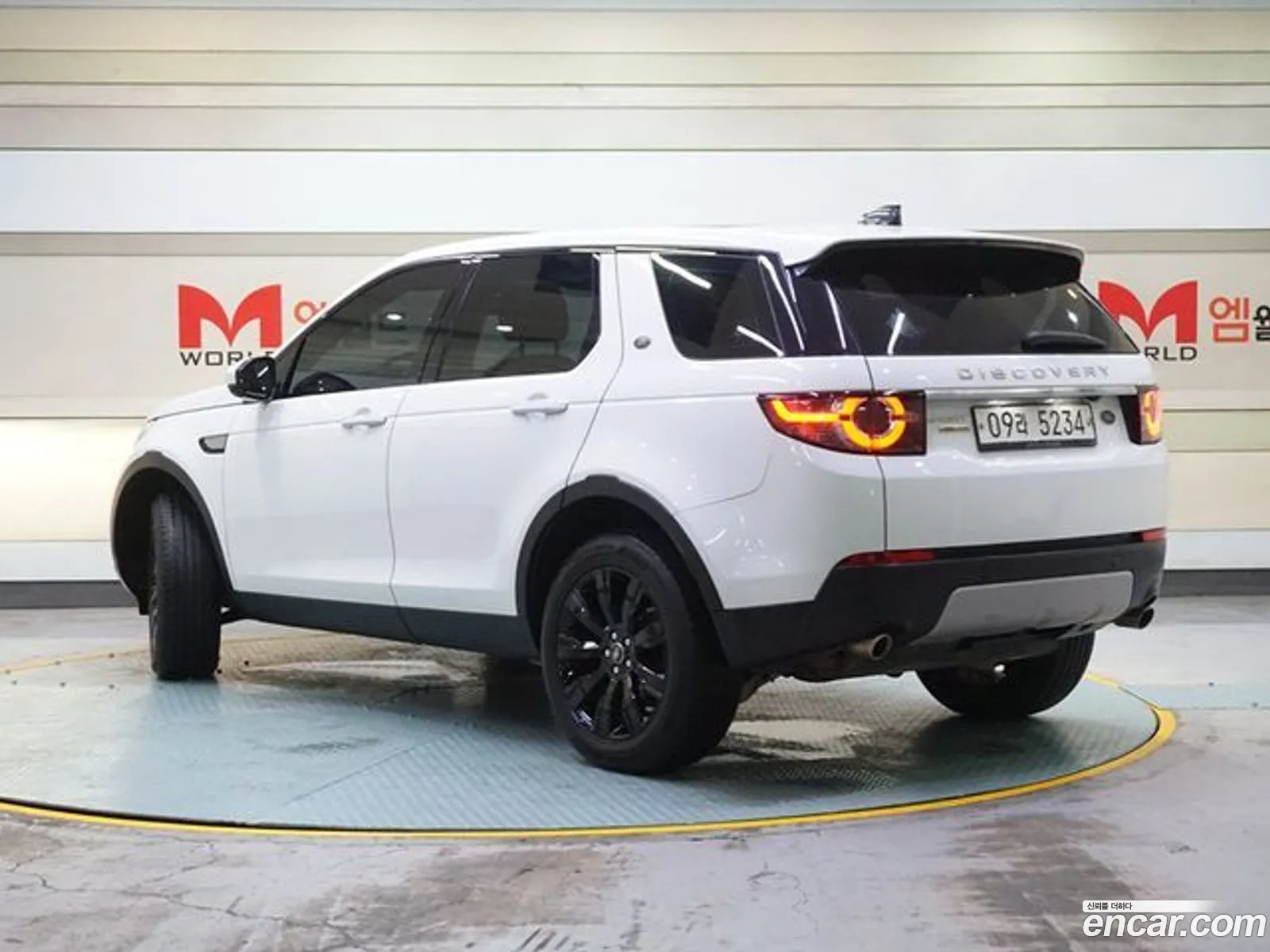 Land Rover Discovery Sport 20 Td4 Hse Luxury 2017 - фотография 7819968