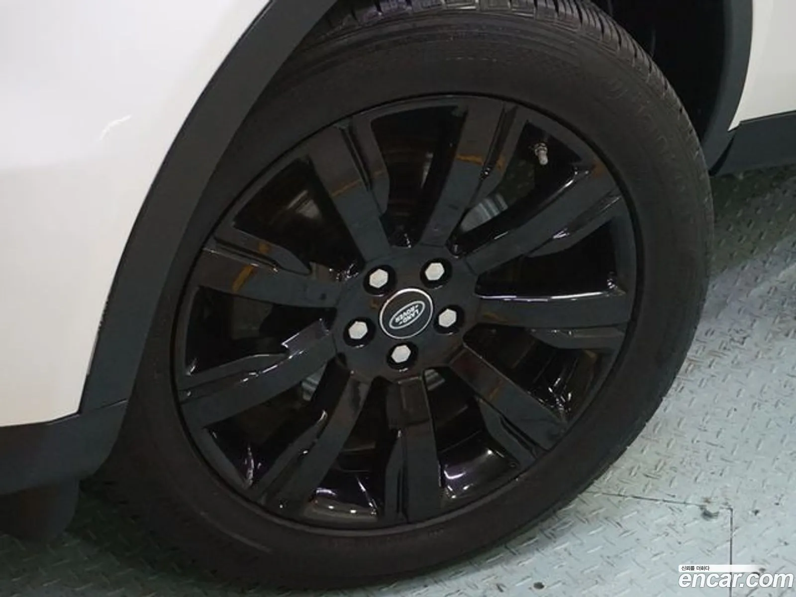 Land Rover Discovery Sport 20 Td4 Hse Luxury 2017 - фотография 7819971