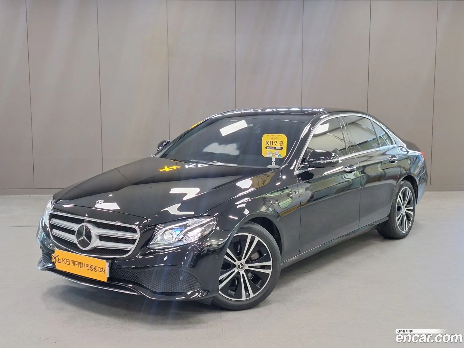 Mercedes E-Class W213 E300 Avantgarde - фотография 18037584