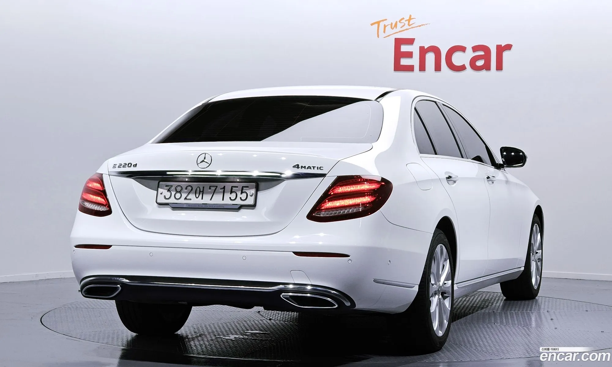 Mercedes-Benz E-Klasse V W213 S213 C238 E220D 4Matic Exclusive 2019 - фотография 18080334