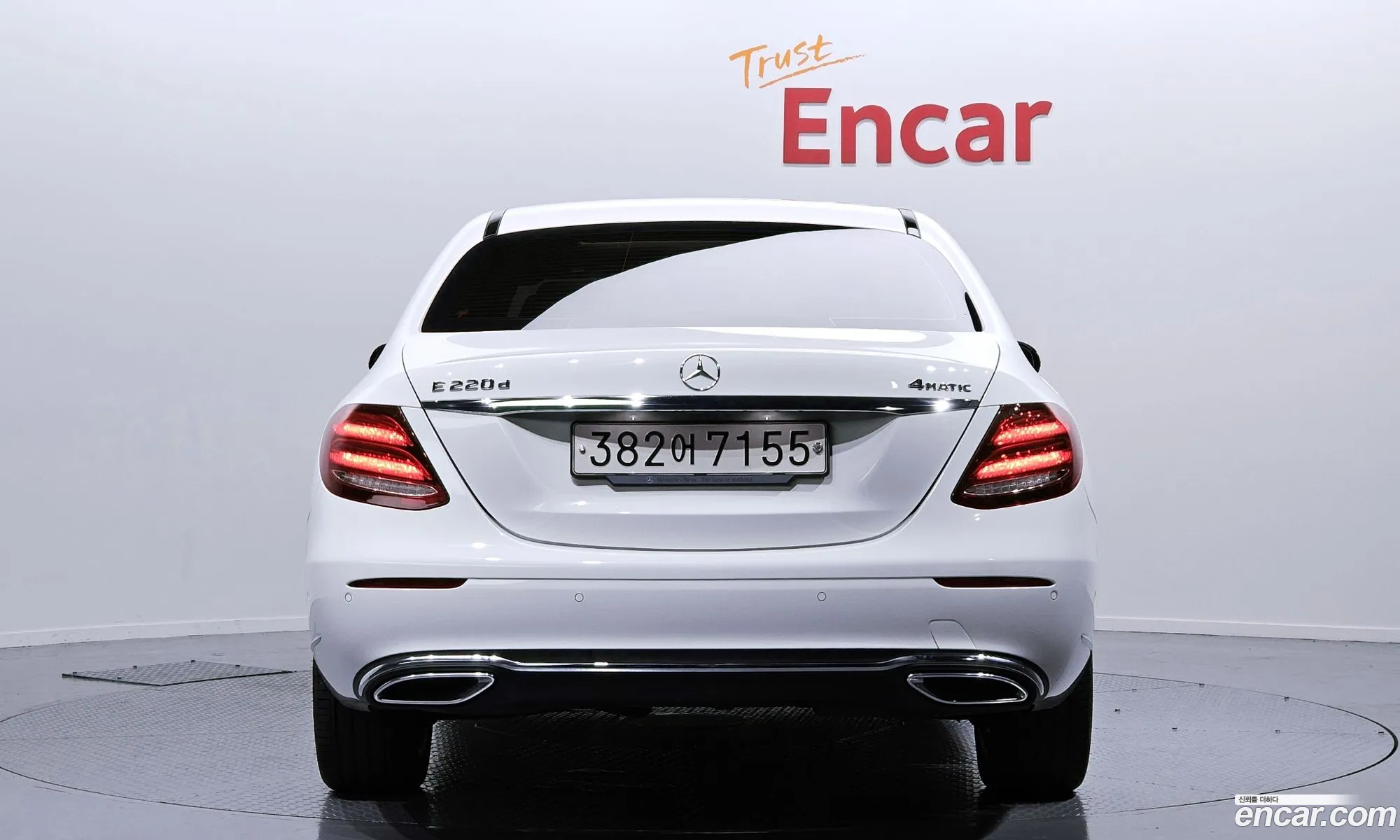 Mercedes-Benz E-Klasse V W213 S213 C238 E220D 4Matic Exclusive 2019 - фотография 18080336
