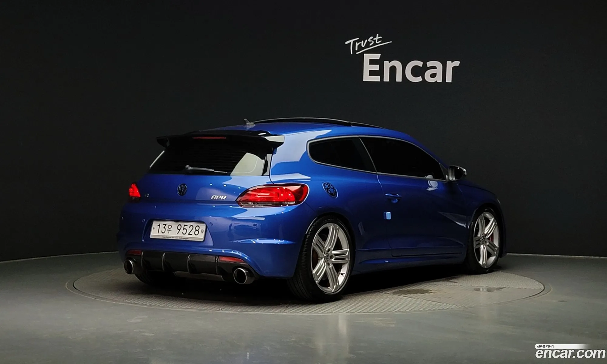 Volkswagen Scirocco Iii 20Tsi R 2013 - фотография 6800239