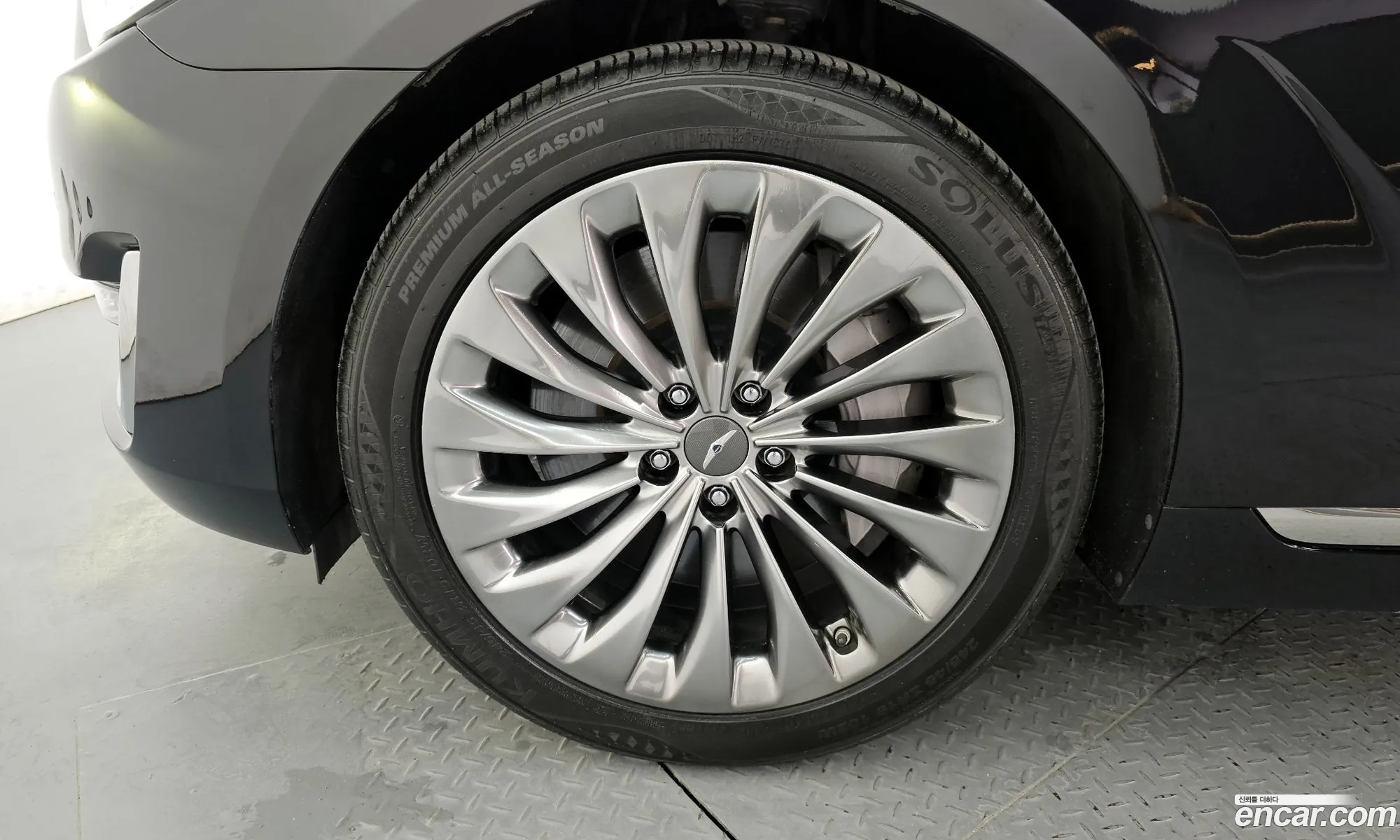 Genesis G90 I 38 Gdi Awd 2016 - фотография 1675647