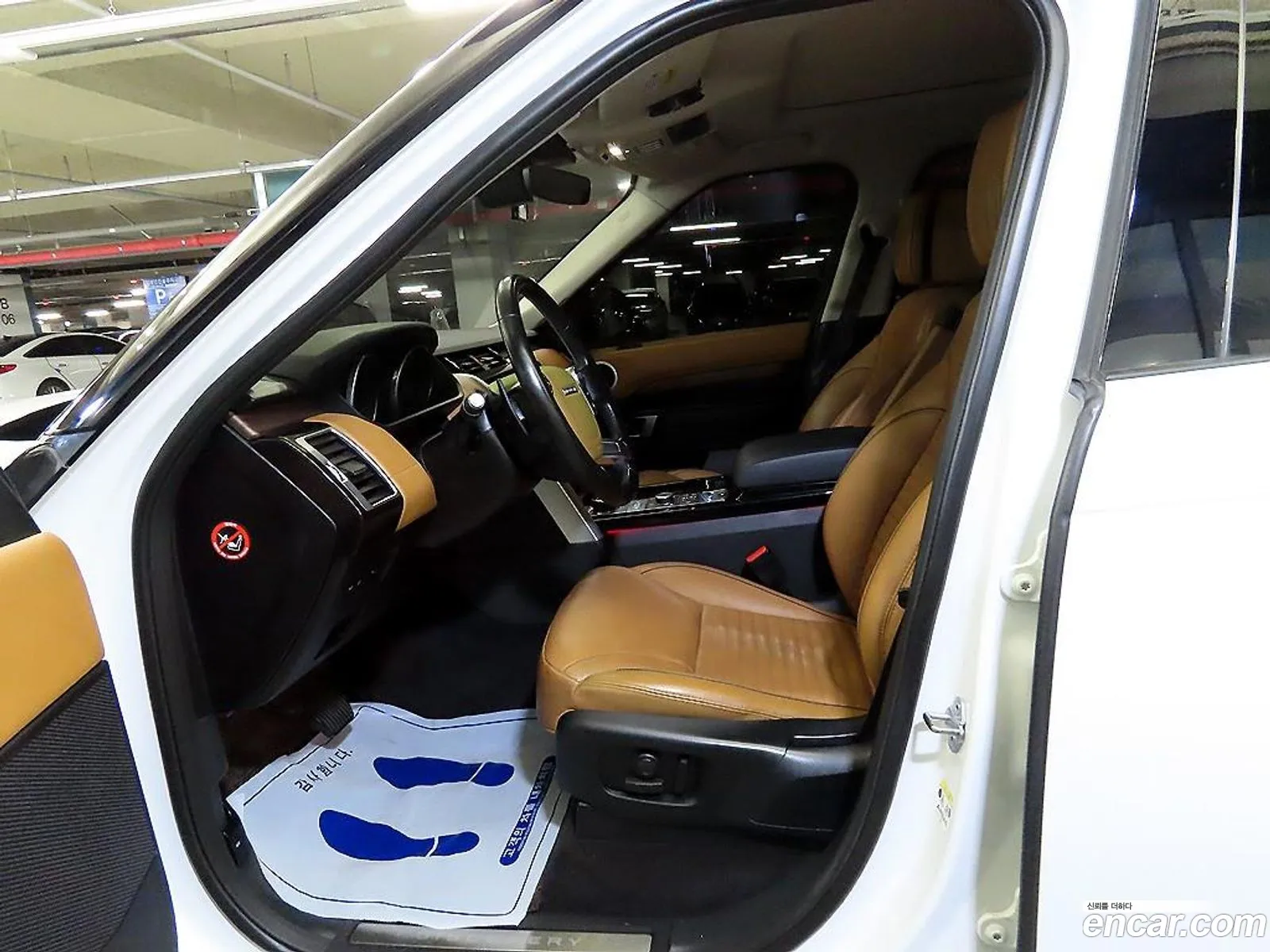 Land Rover Discovery 5 30 Td6 Hse Luxury - фотография 7819984