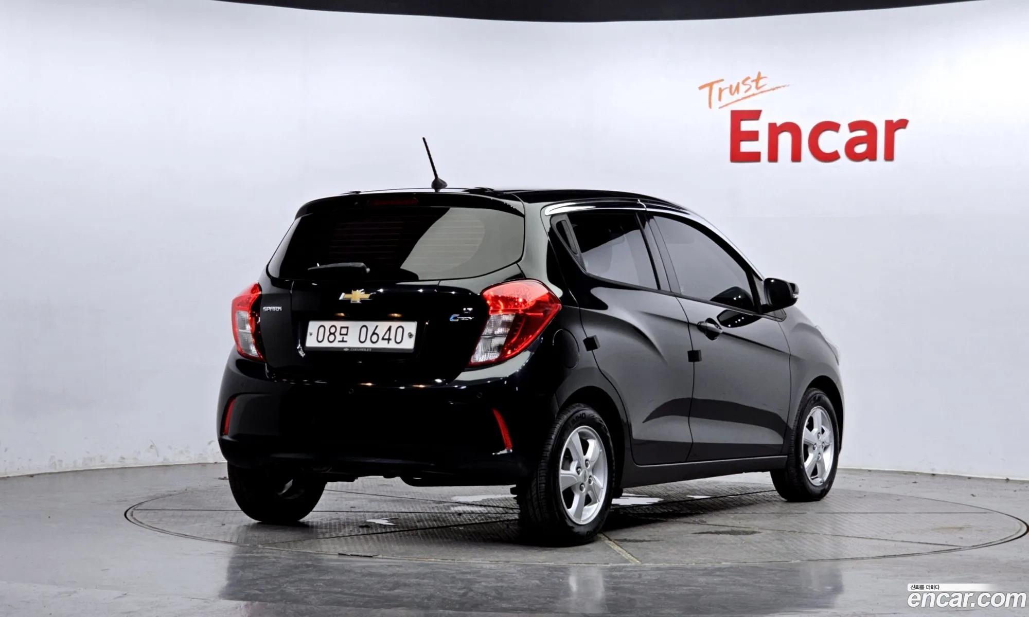 Chevrolet Spark Lt 2016 - фотография 19061060