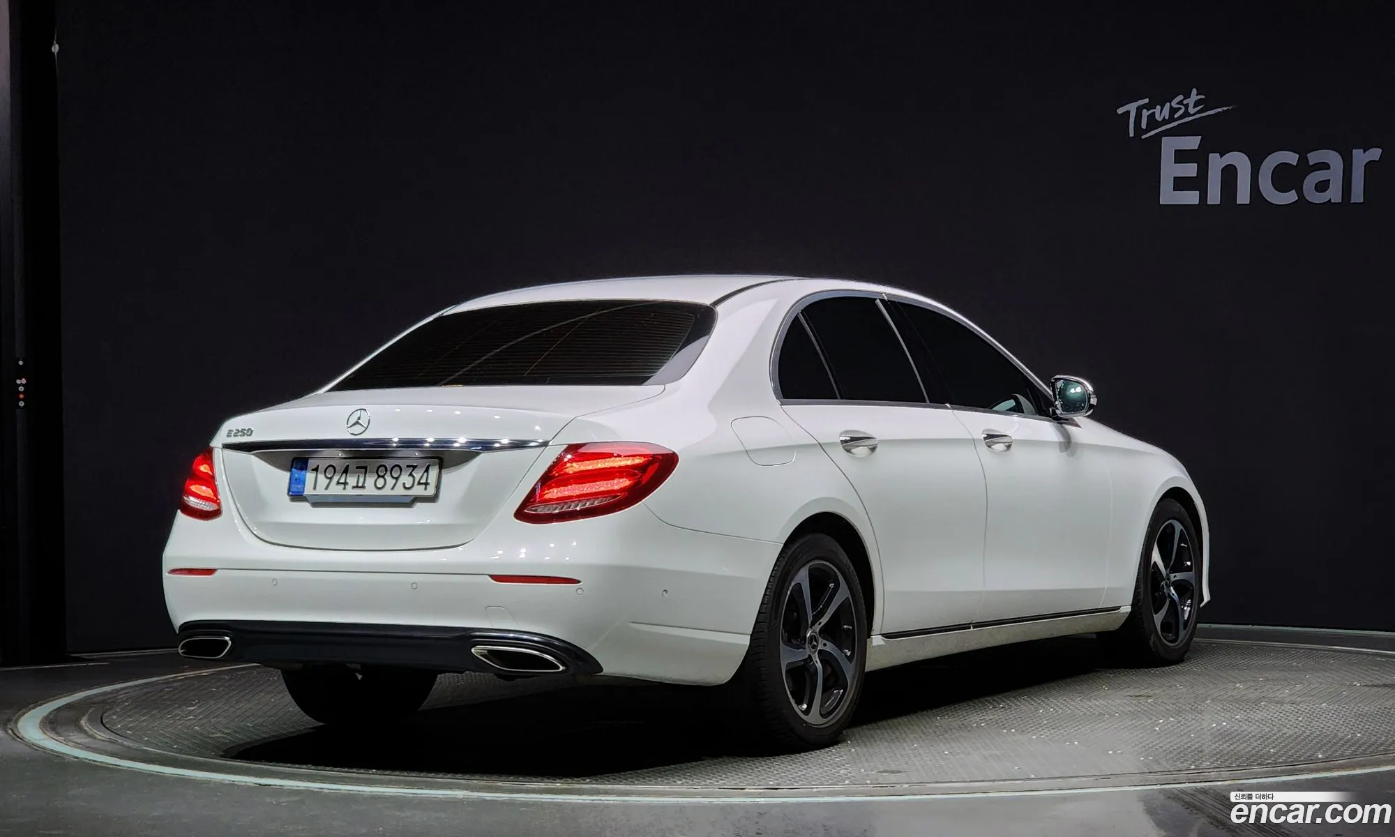 Mercedes-Benz E-Klasse V W213 S213 C238 E250 Avantgarde 2020 - фотография 18122115