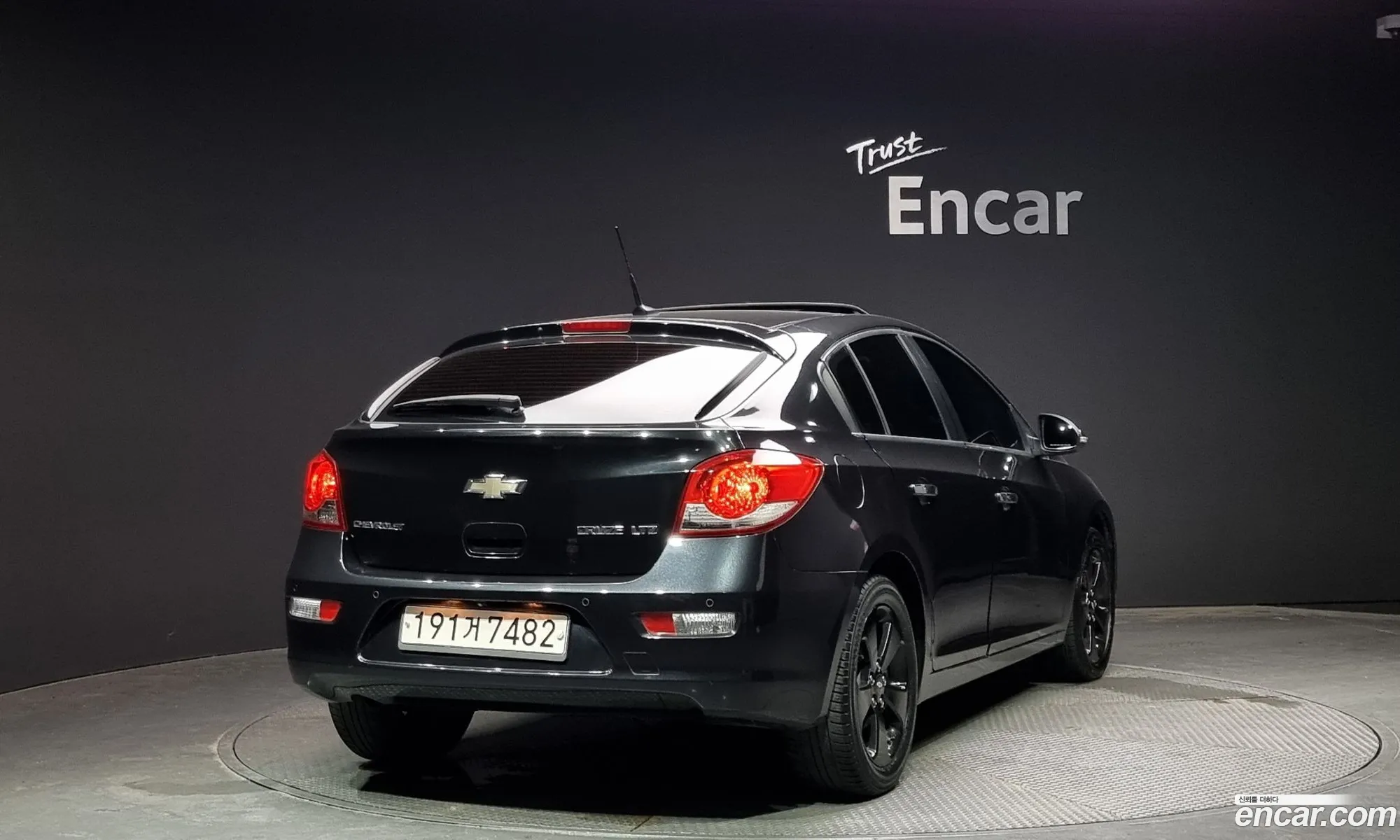 Chevrolet Gm Daewoo Cruze 5 20 Ltz The Perfect Black - фотография 19060975