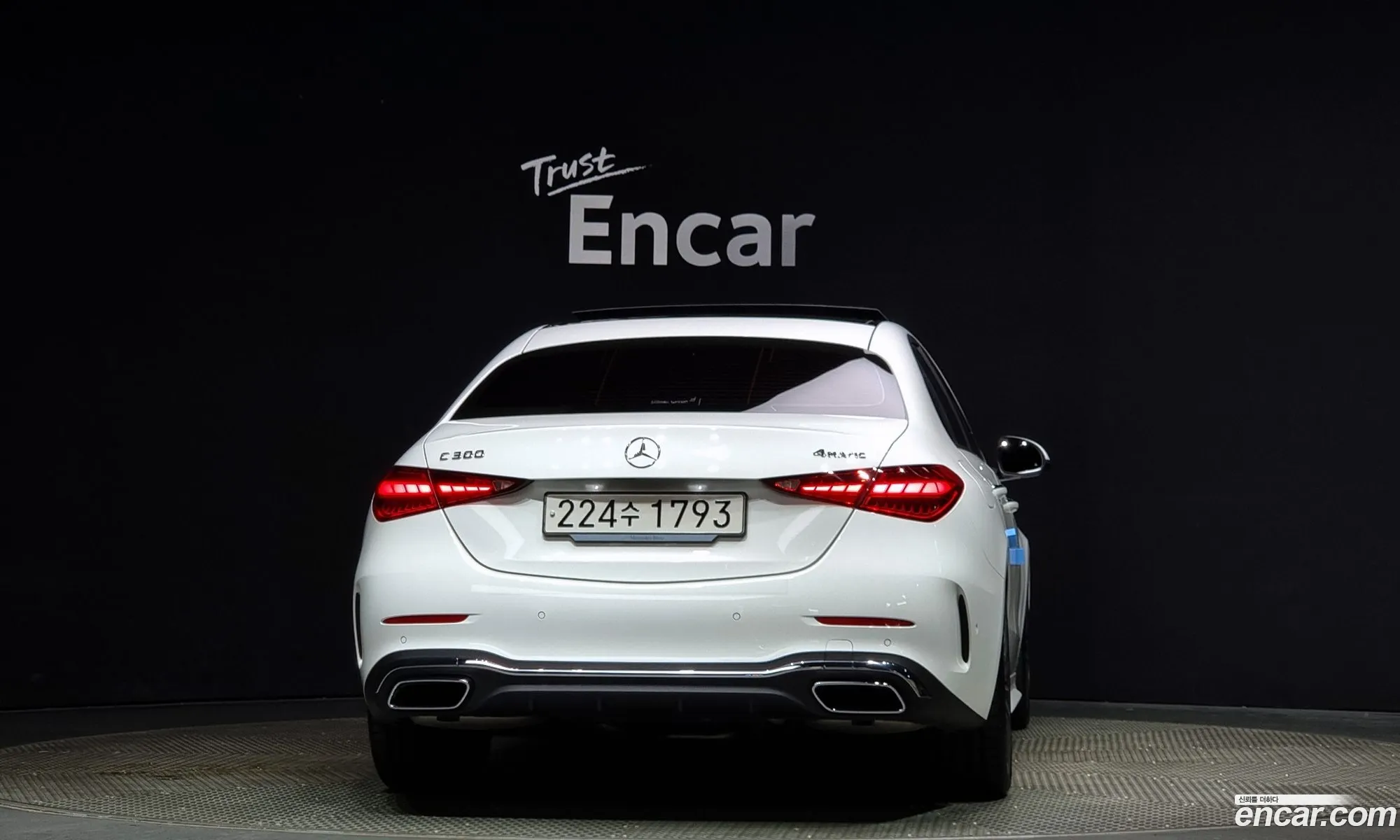 Mercedes-Benz C-Klasse C300 4Matic Amg Line 2024 - фотография 18033595