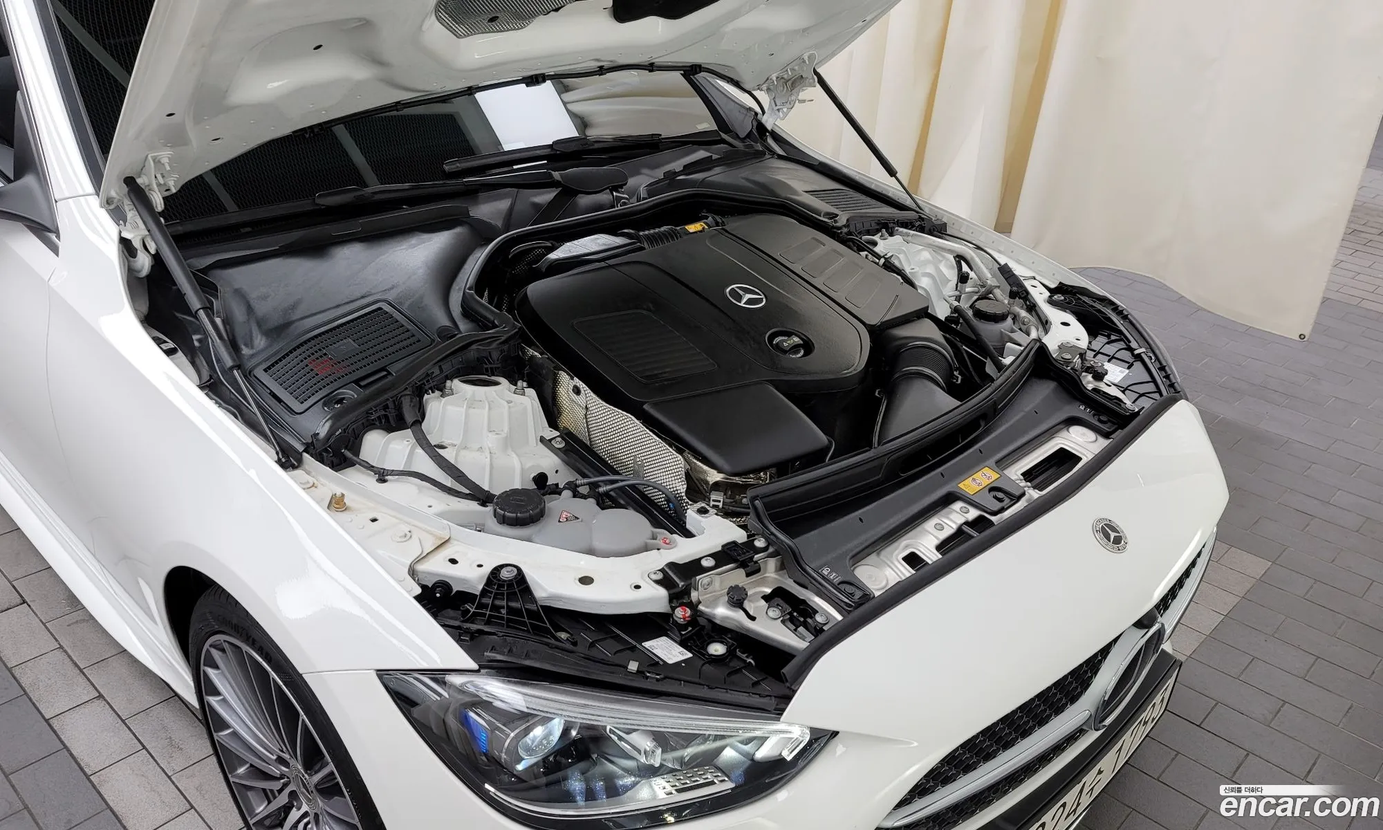 Mercedes-Benz C-Klasse C300 4Matic Amg Line 2024 - фотография 18033597
