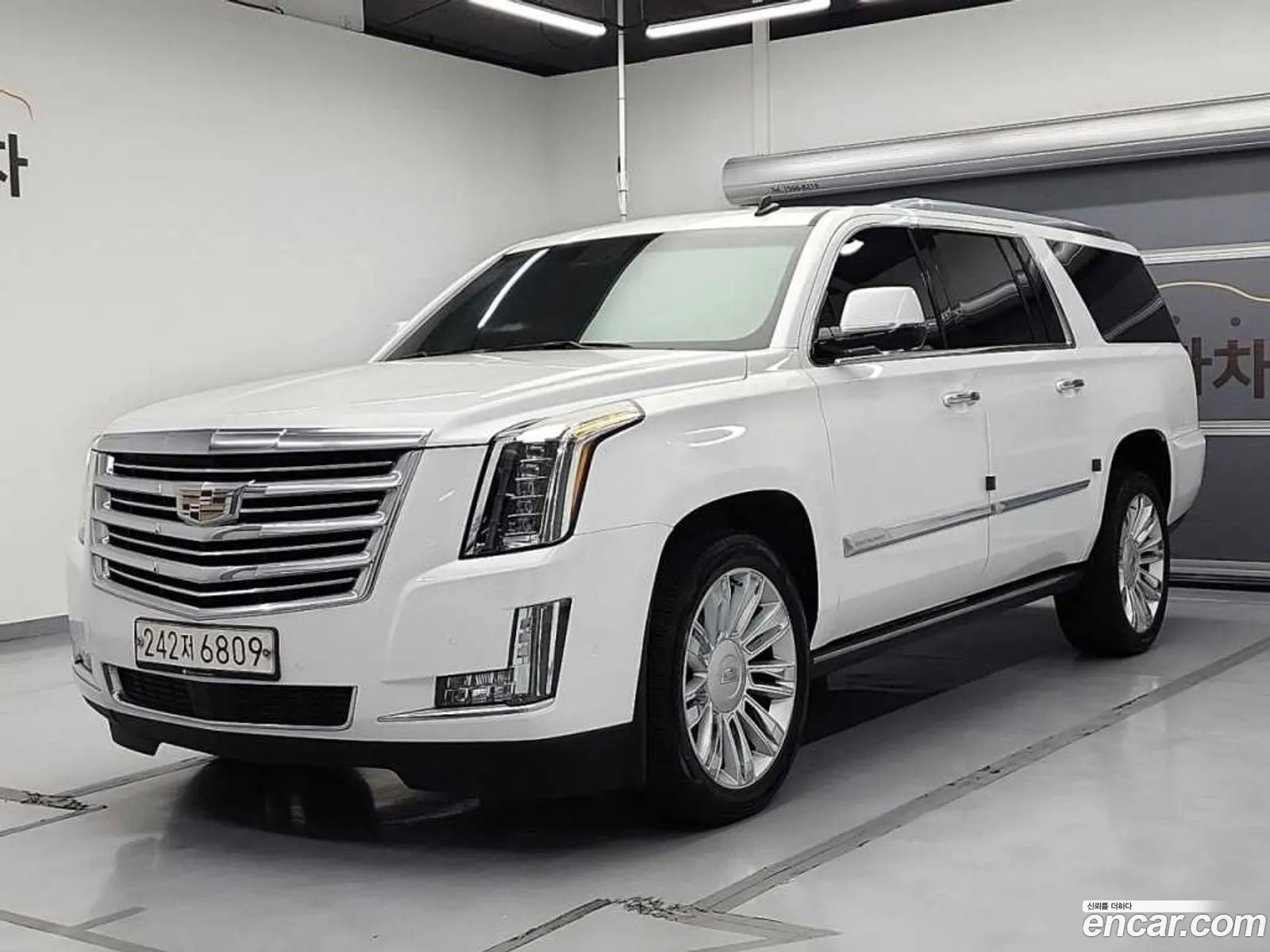 Cadillac Escalade Iv 62 2017 - фотография 4551595