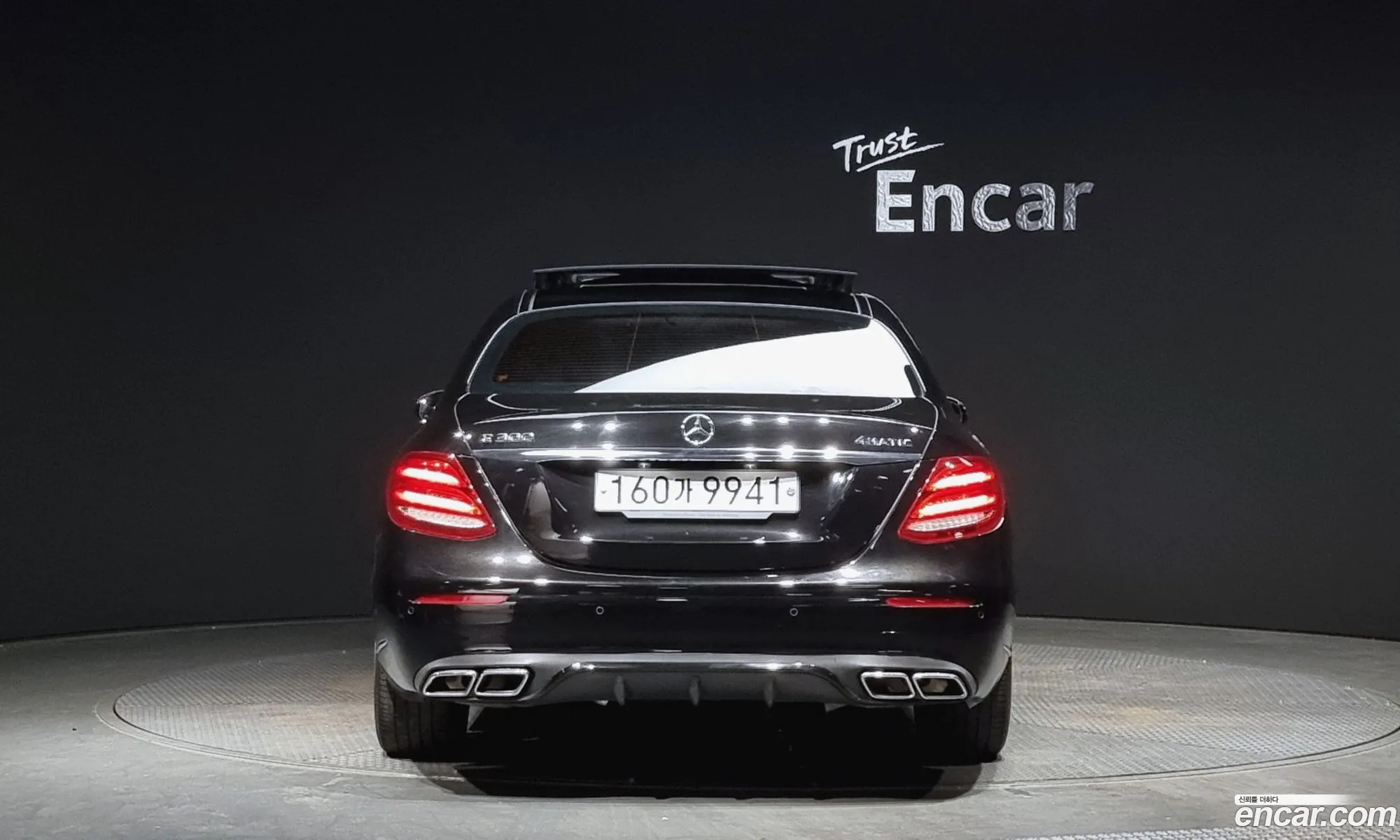 Mercedes-Benz E-Klasse E300 Exclusive 2017 - фотография 18080276