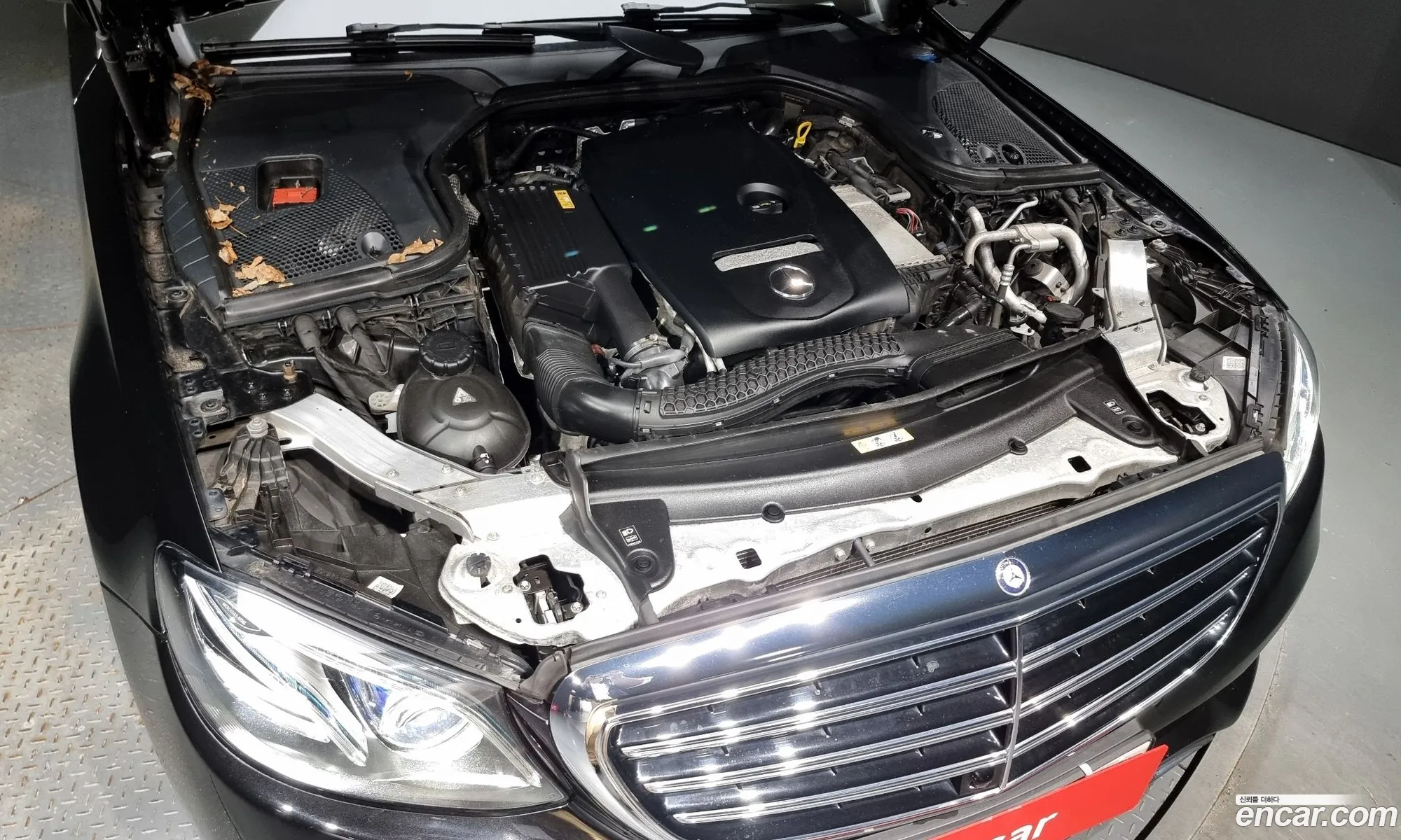 Mercedes-Benz E-Klasse E300 Exclusive 2017 - фотография 18080278