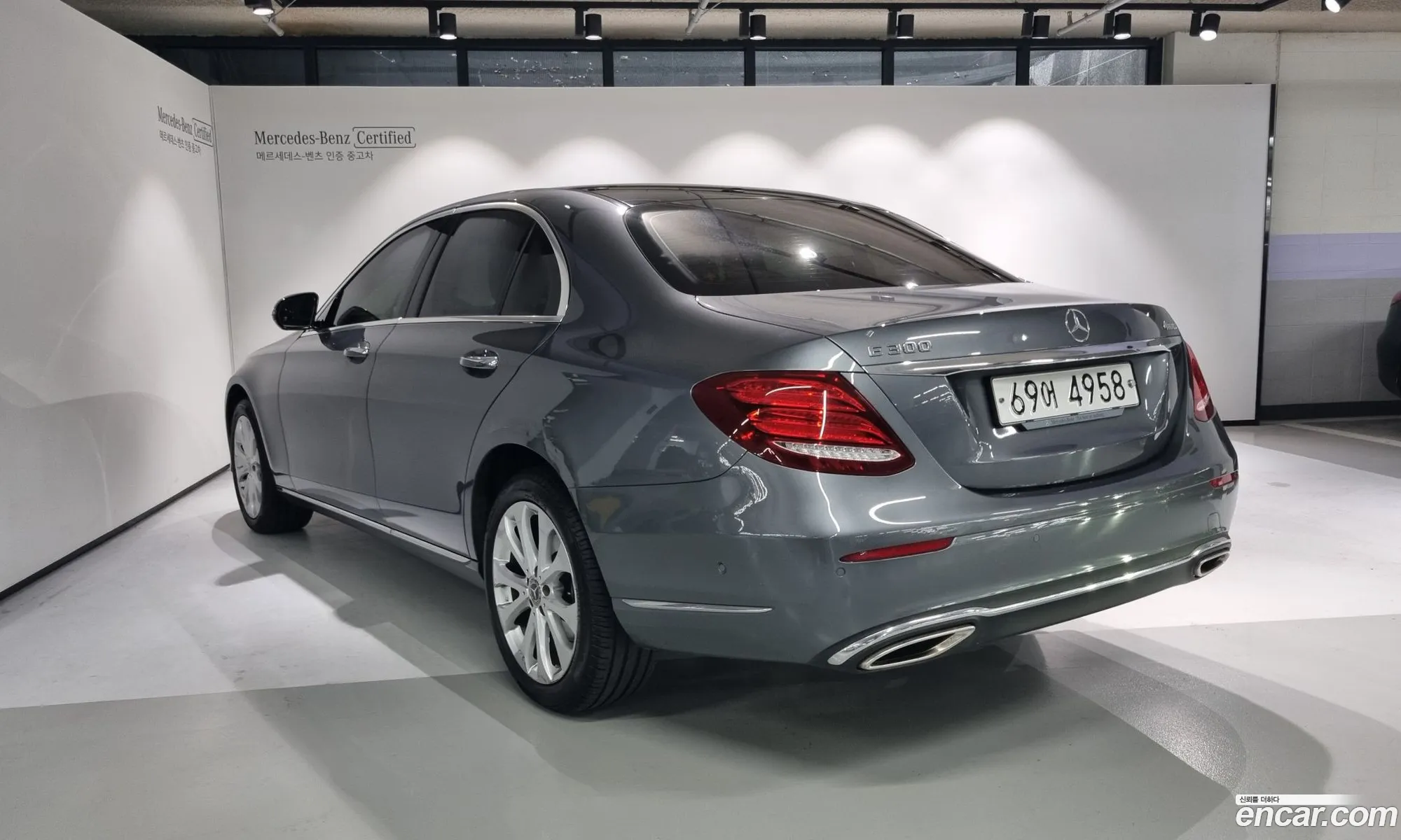 Mercedes-Benz E-Klasse V W213 S213 C238 E300 4Matic Exclusive 2019 - фотография 18119318