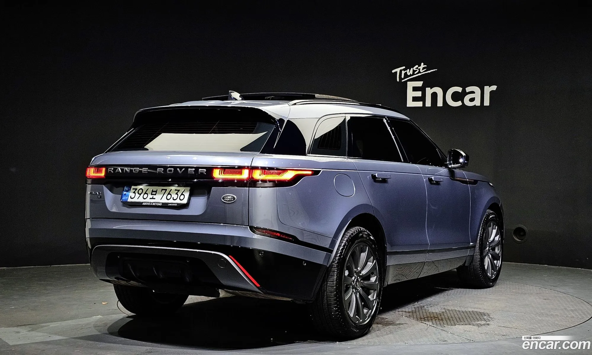 Land Rover Range Rover Velar I 20 P250 R-Dynamic Se 2021 - фотография 7820030