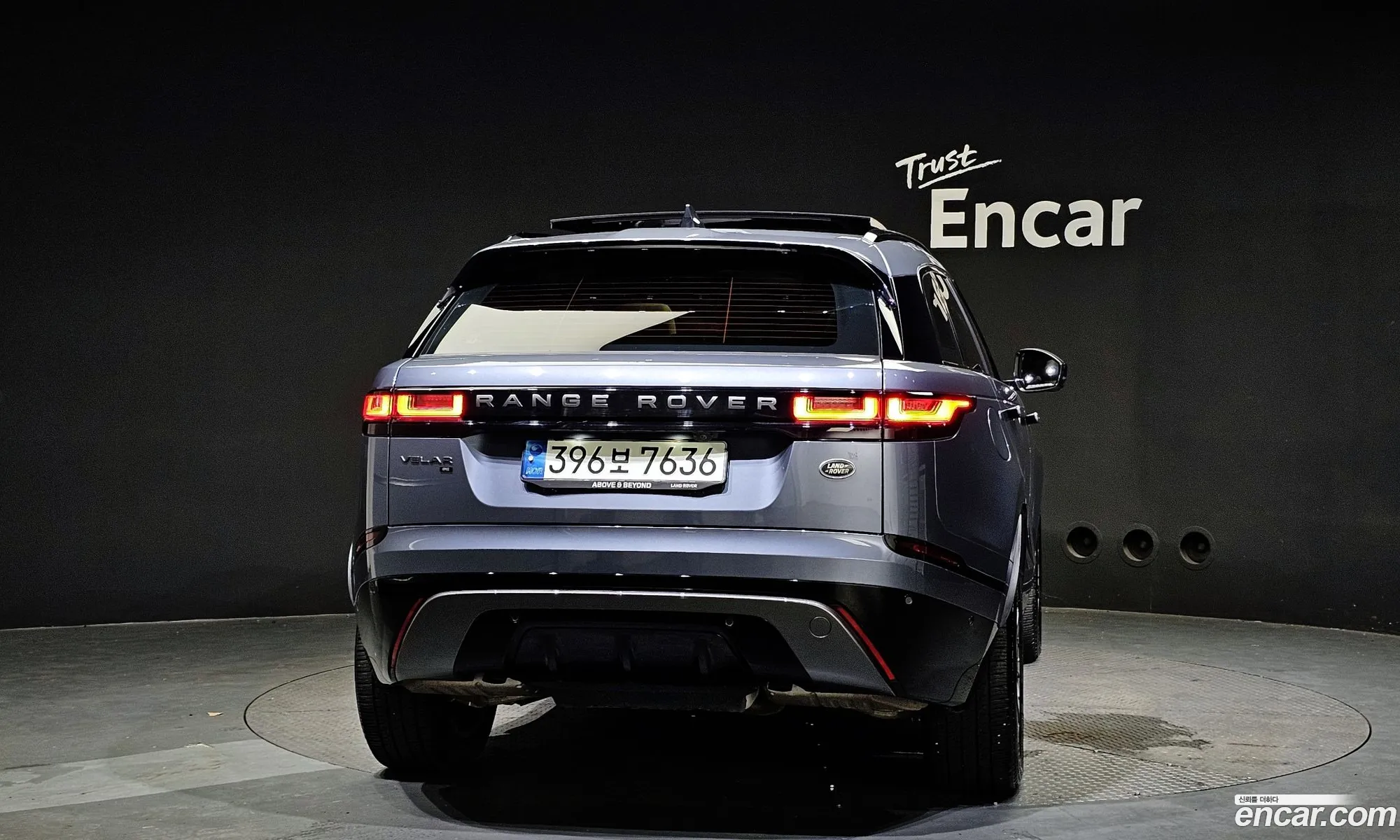 Land Rover Range Rover Velar I 20 P250 R-Dynamic Se 2021 - фотография 7820032