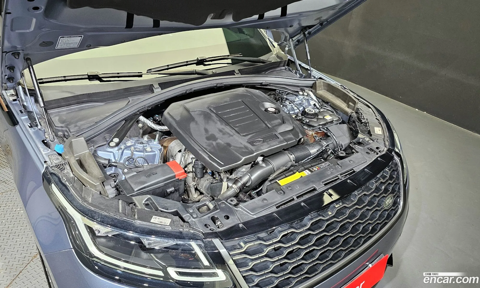 Land Rover Range Rover Velar I 20 P250 R-Dynamic Se 2021 - фотография 7820034