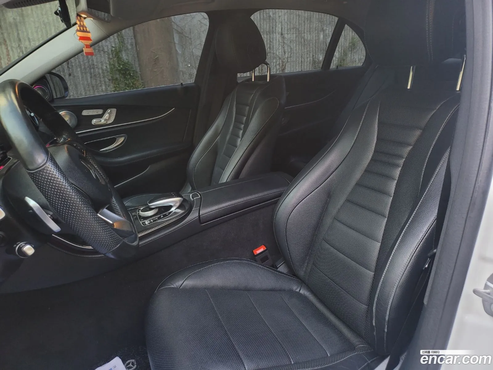 Mercedes-Benz E-Klasse E220D Avantgarde Intelligent Drive 2017 - фотография 18119244