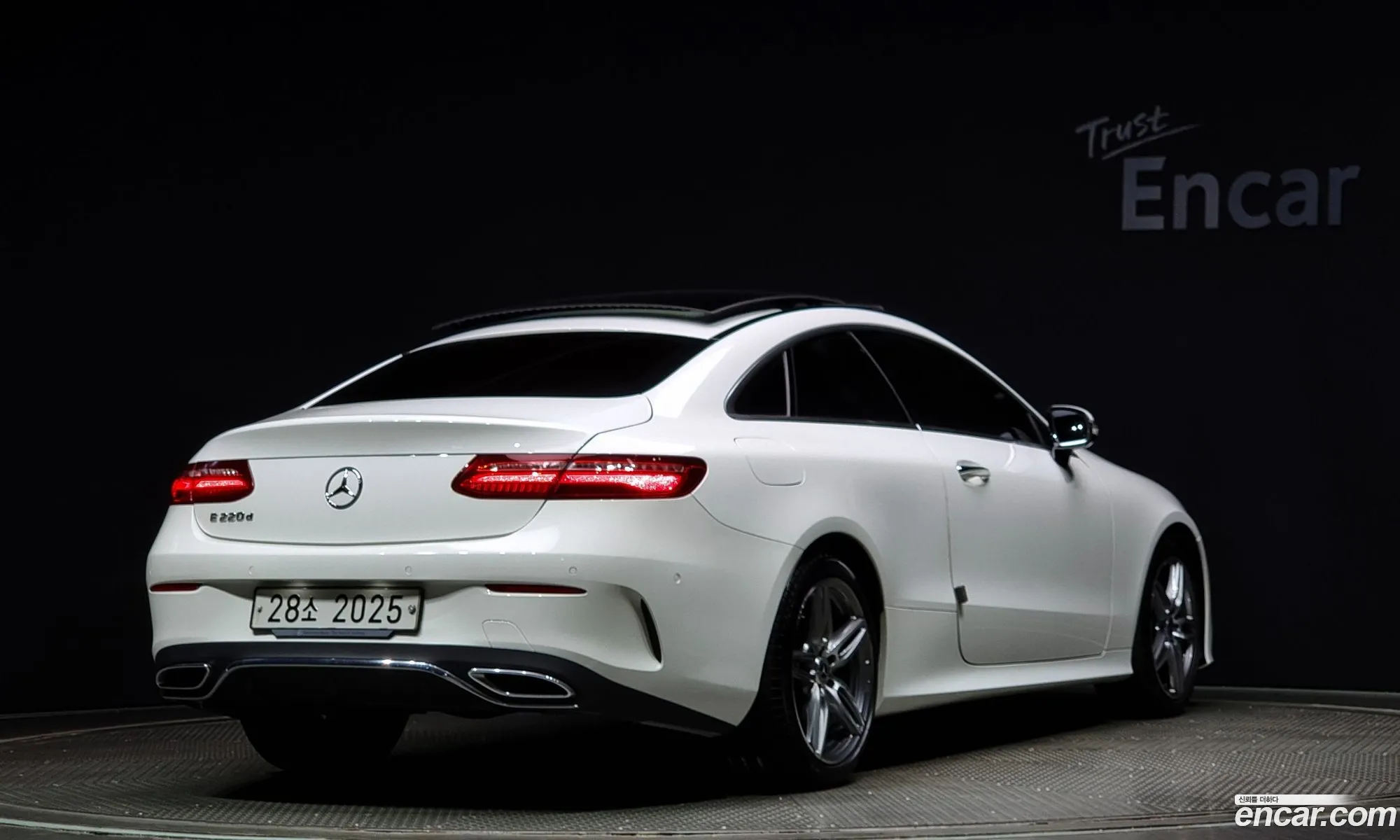 Mercedes E-Class W213 E220D Coupe - фотография 17945658