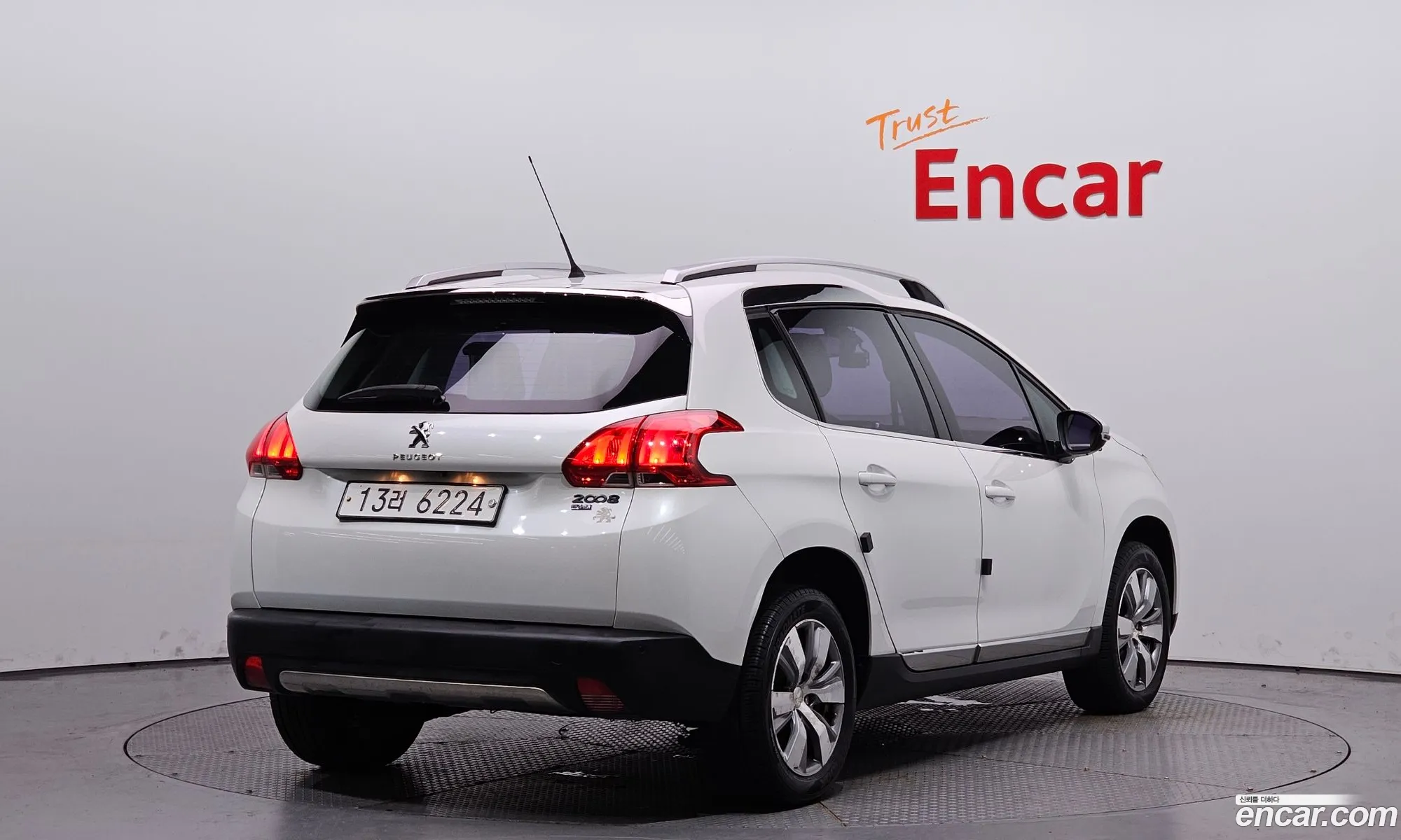 Peugeot 2008 16 E-Hdi Pelin L 2015 - фотография 4593468
