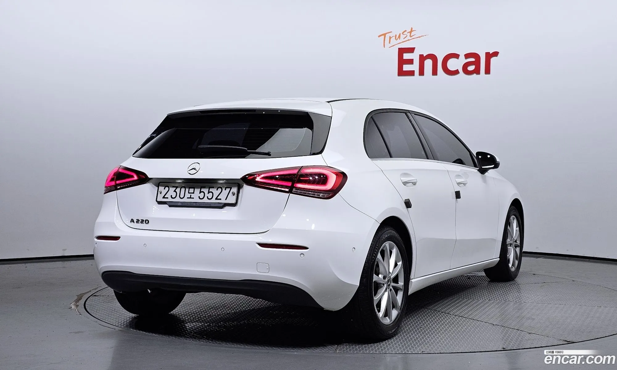 Mercedes-Benz A-Klasse Iv W177 A220 Hatchback 2019 - фотография 17434571