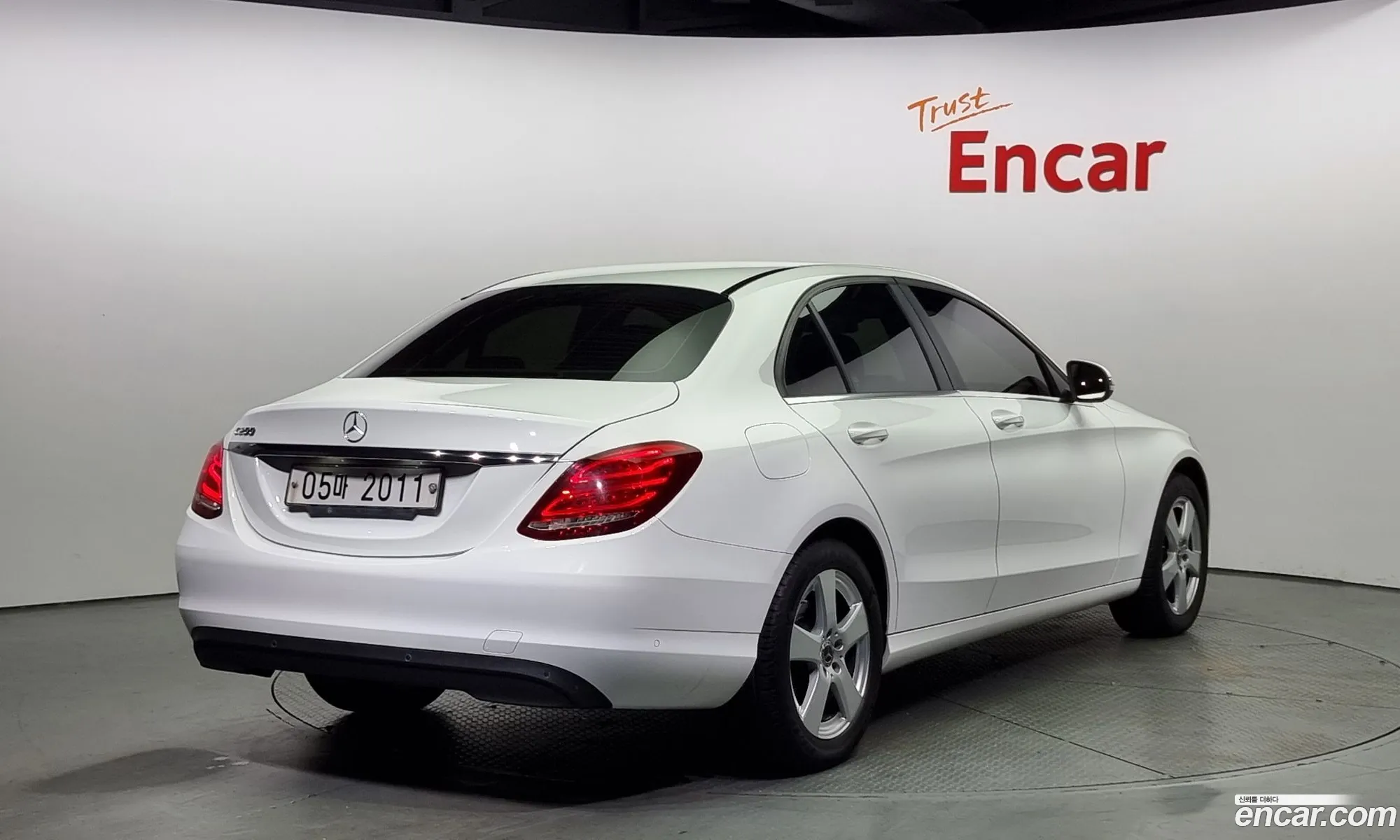 Mercedes-Benz C-Klasse Iv W205 C200 2017 - фотография 16214272