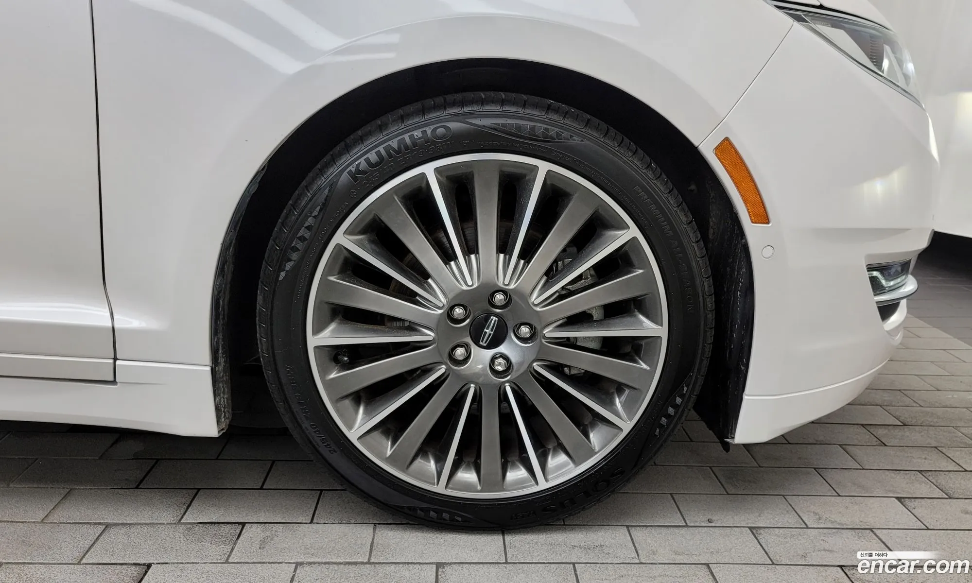 Lincoln Mkz Ii 20 2014 - фотография 4562467