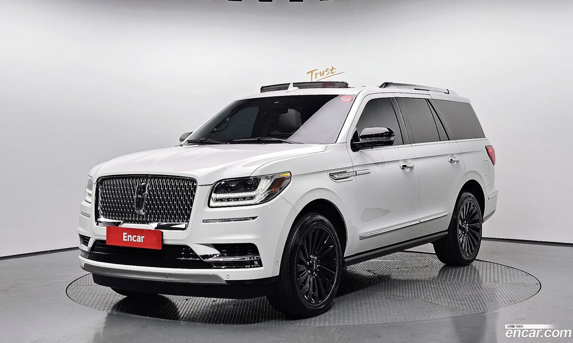 Lincoln Navigator Iv 35L 2021 - фотография 4562476