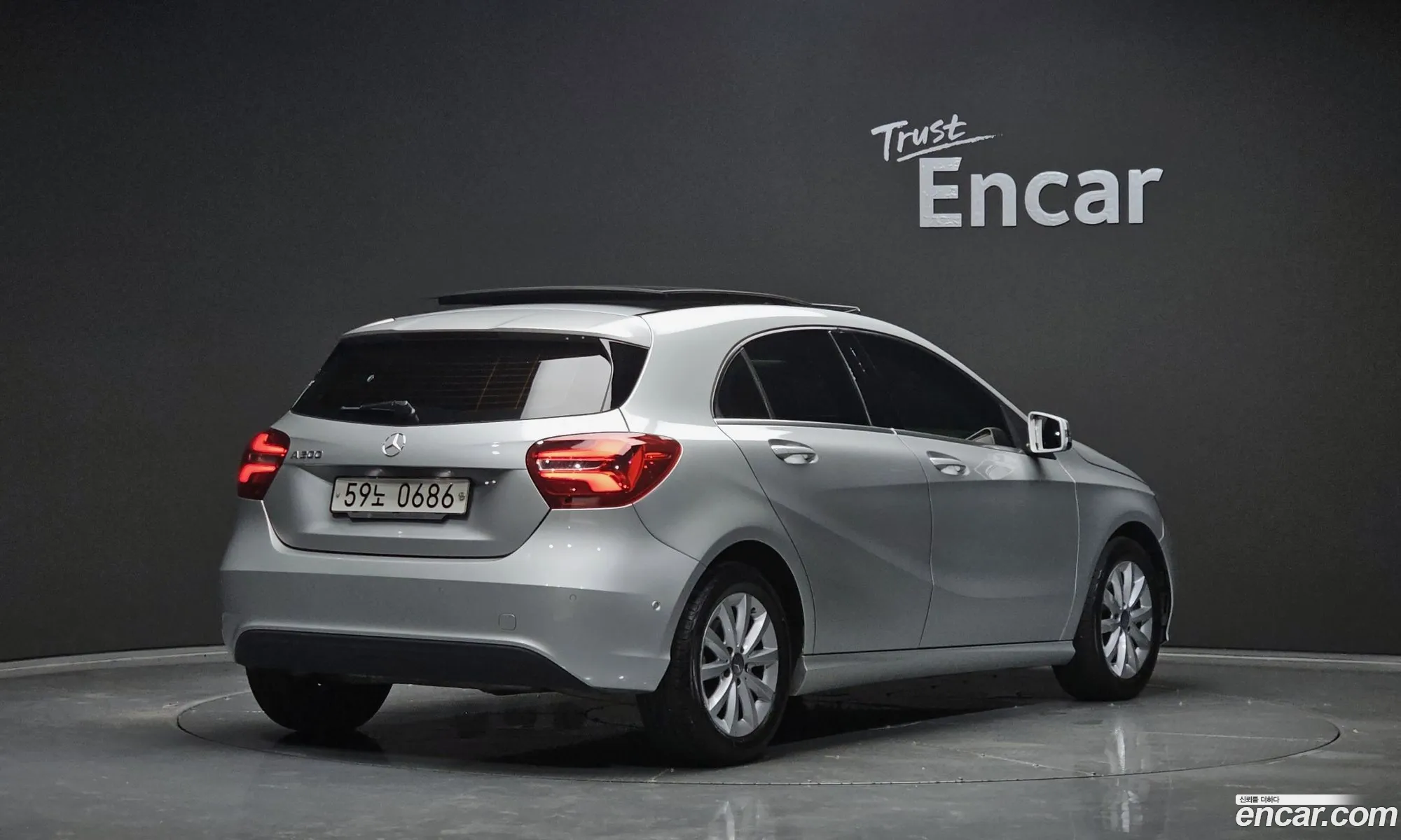 Benz A-Class W176 A200 - фотография 17451807
