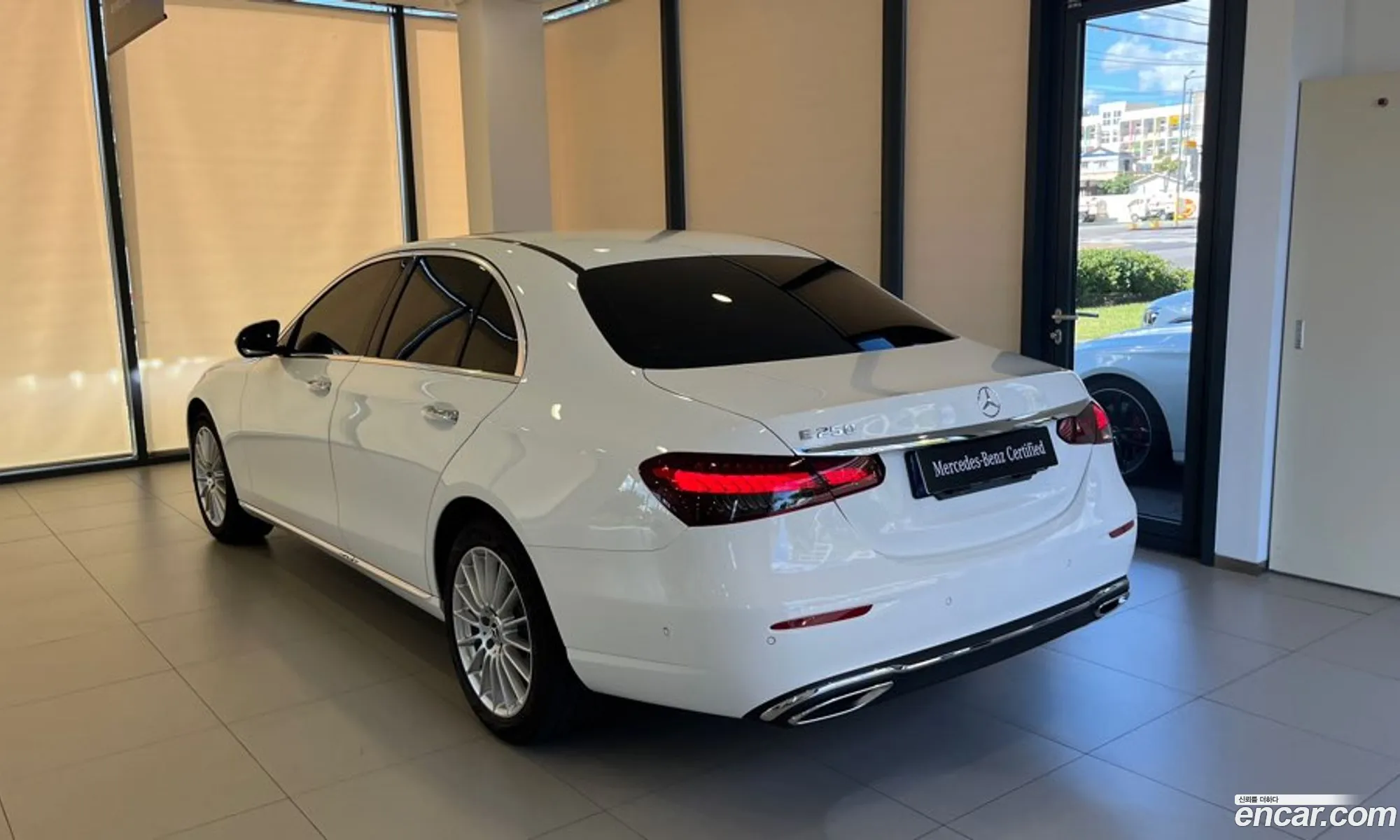 Mercedes-Benz E-Klasse V W213 S213 C238 E250 Exclusive 2022 - фотография 18037573