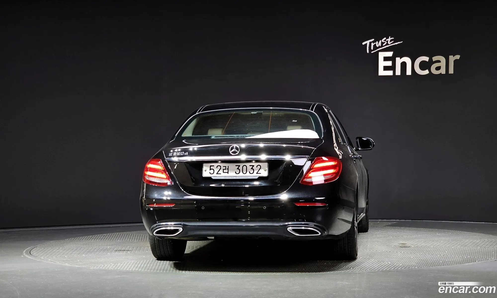Mercedes-Benz E-Klasse E220D Avant Garde 2017 - фотография 17451821