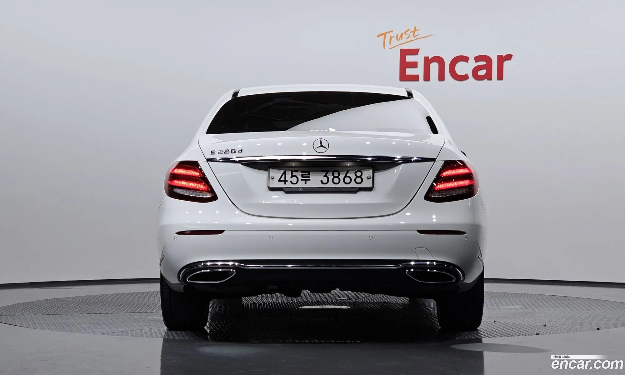 Mercedes-Benz E-Klasse E220D Exclusive 2017 - фотография 17451833