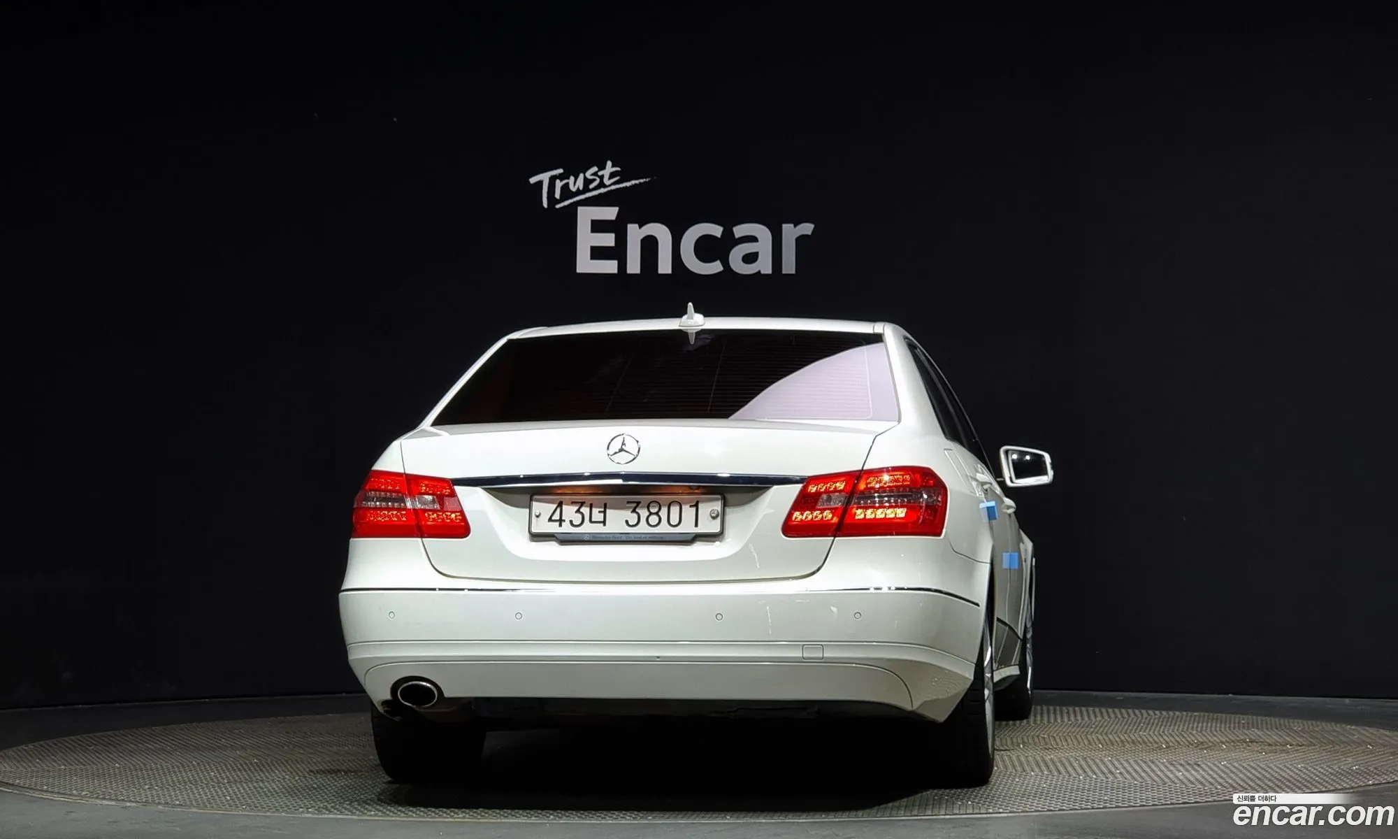 Mercedes-Benz E-Klasse Iv W212 S212 C207 E200 Cgi Avant Garde 2011 - фотография 17978289