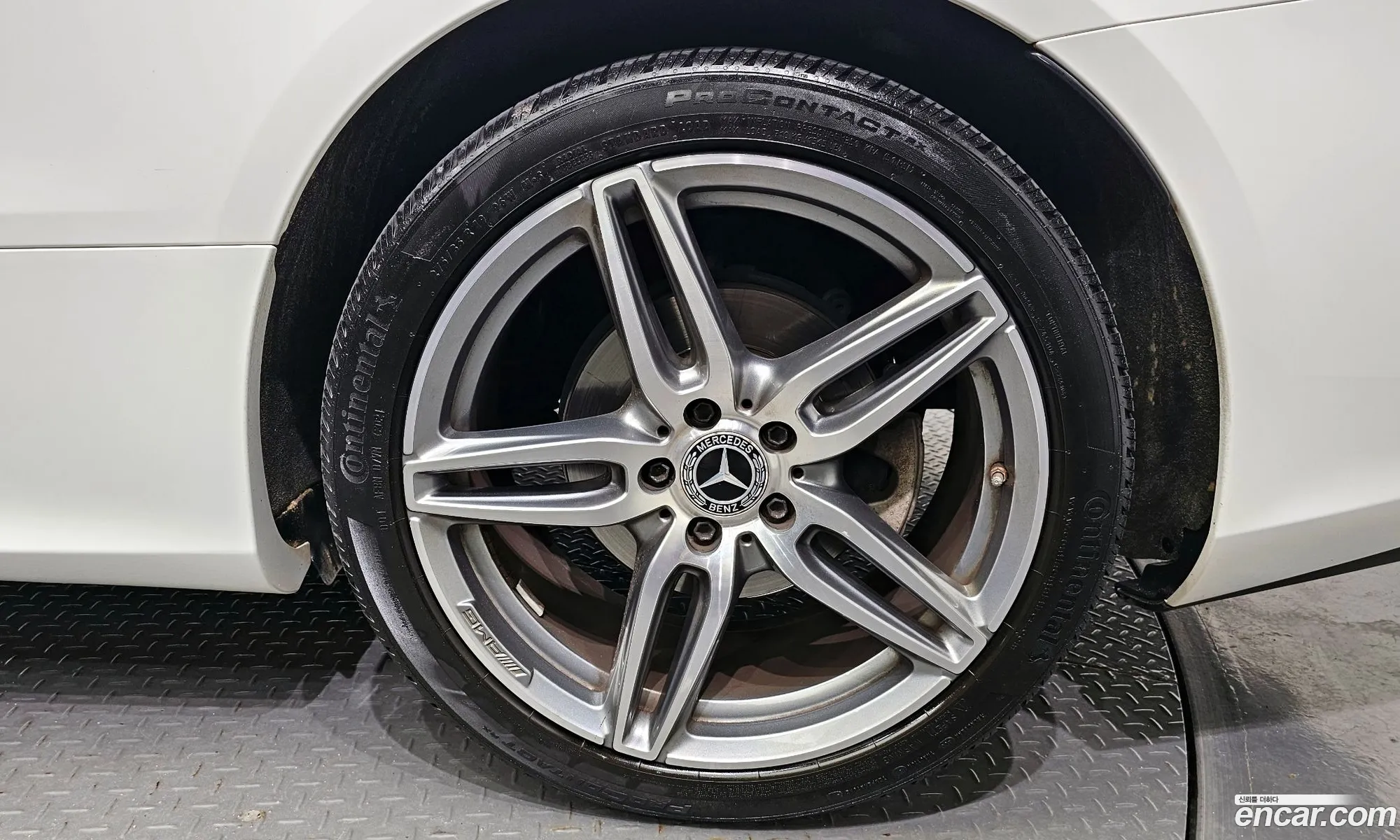 Mercedes-Benz E-Klasse V W213 S213 C238 E220D Coupe 2019 - фотография 18080301