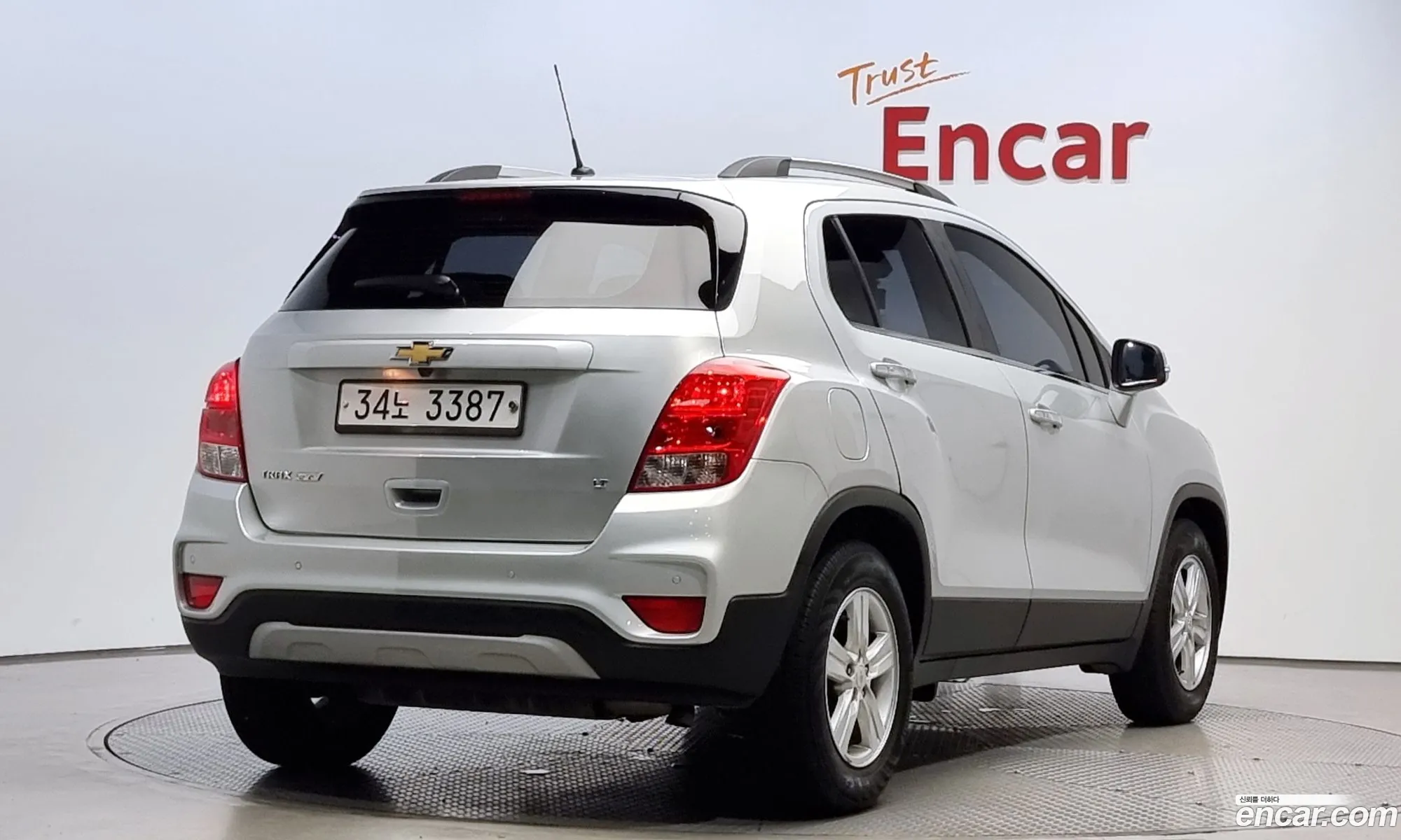 Chevrolet Trax I 14 Lt 2017 - фотография 18920557