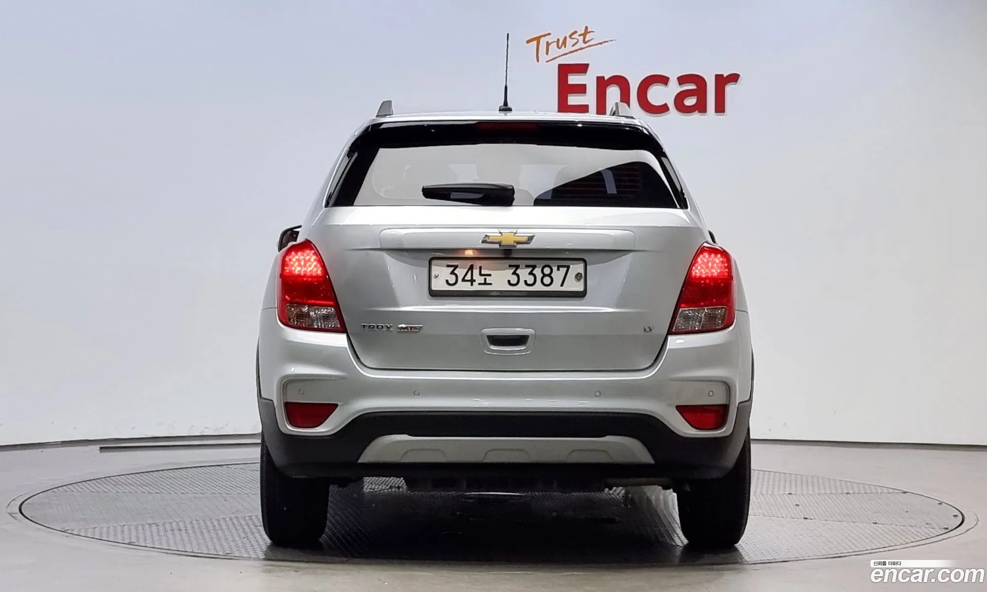 Chevrolet Trax I 14 Lt 2017 - фотография 18920559