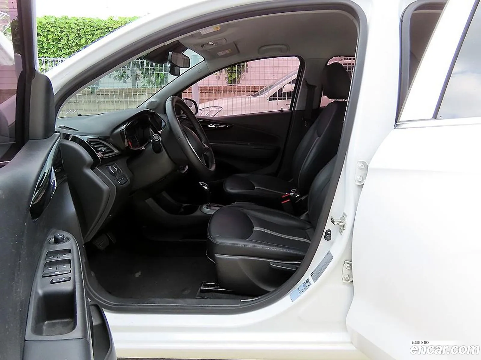 Chevrolet Spark Iii M300 Premier 2021 - фотография 18920585