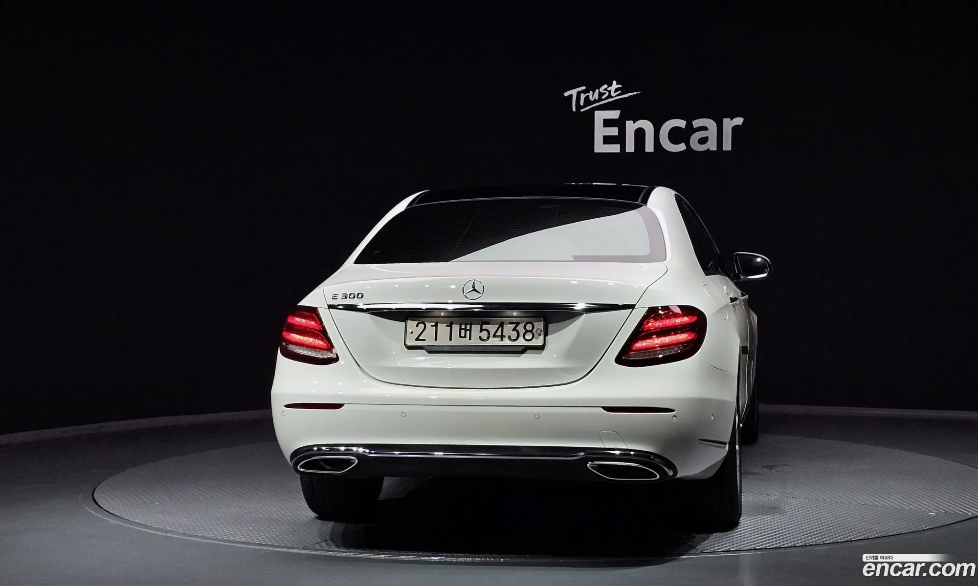 Mercedes-Benz E-Klasse V W213 S213 C238 E300 Exclusive 2019 - фотография 18033632