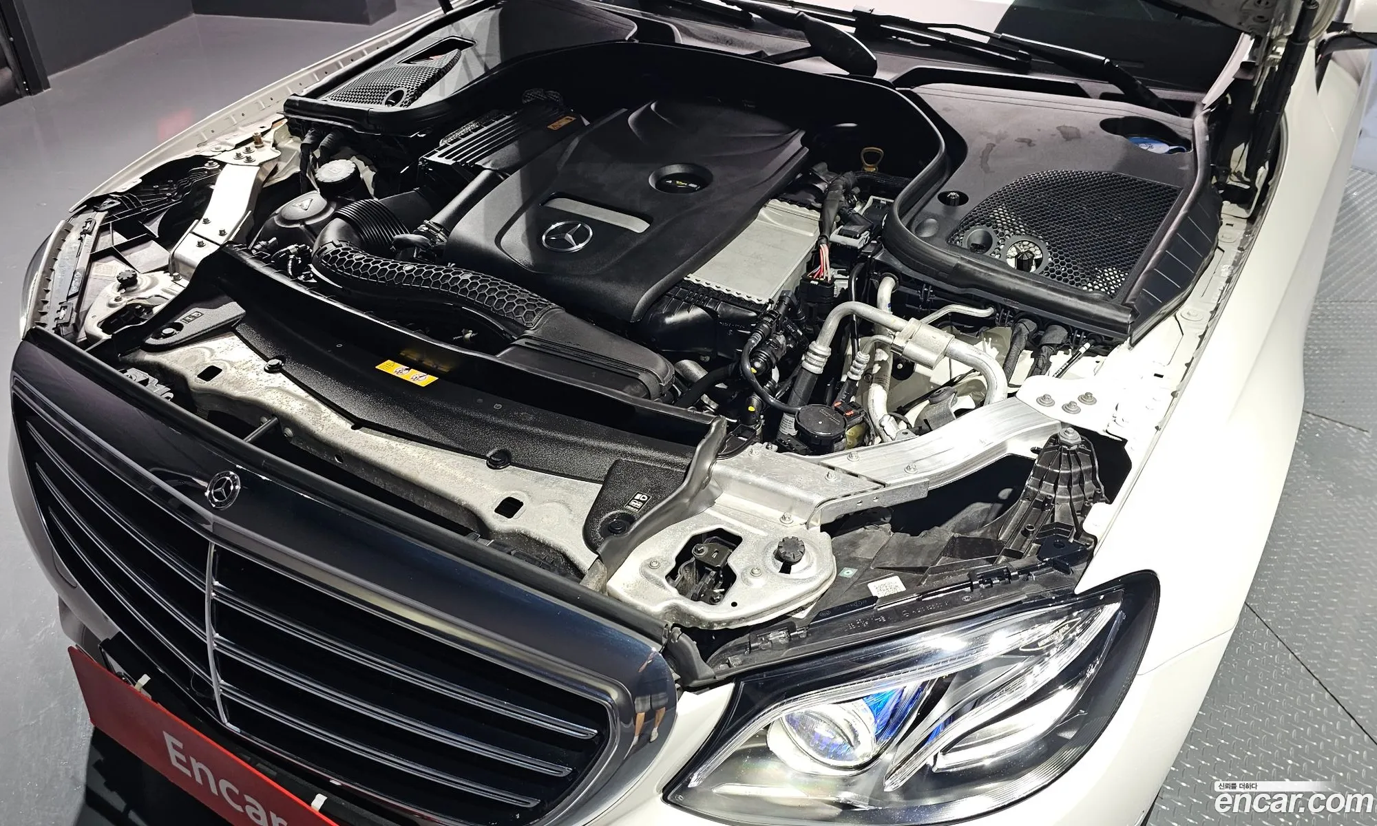 Mercedes-Benz E-Klasse V W213 S213 C238 E300 Exclusive 2019 - фотография 18033634