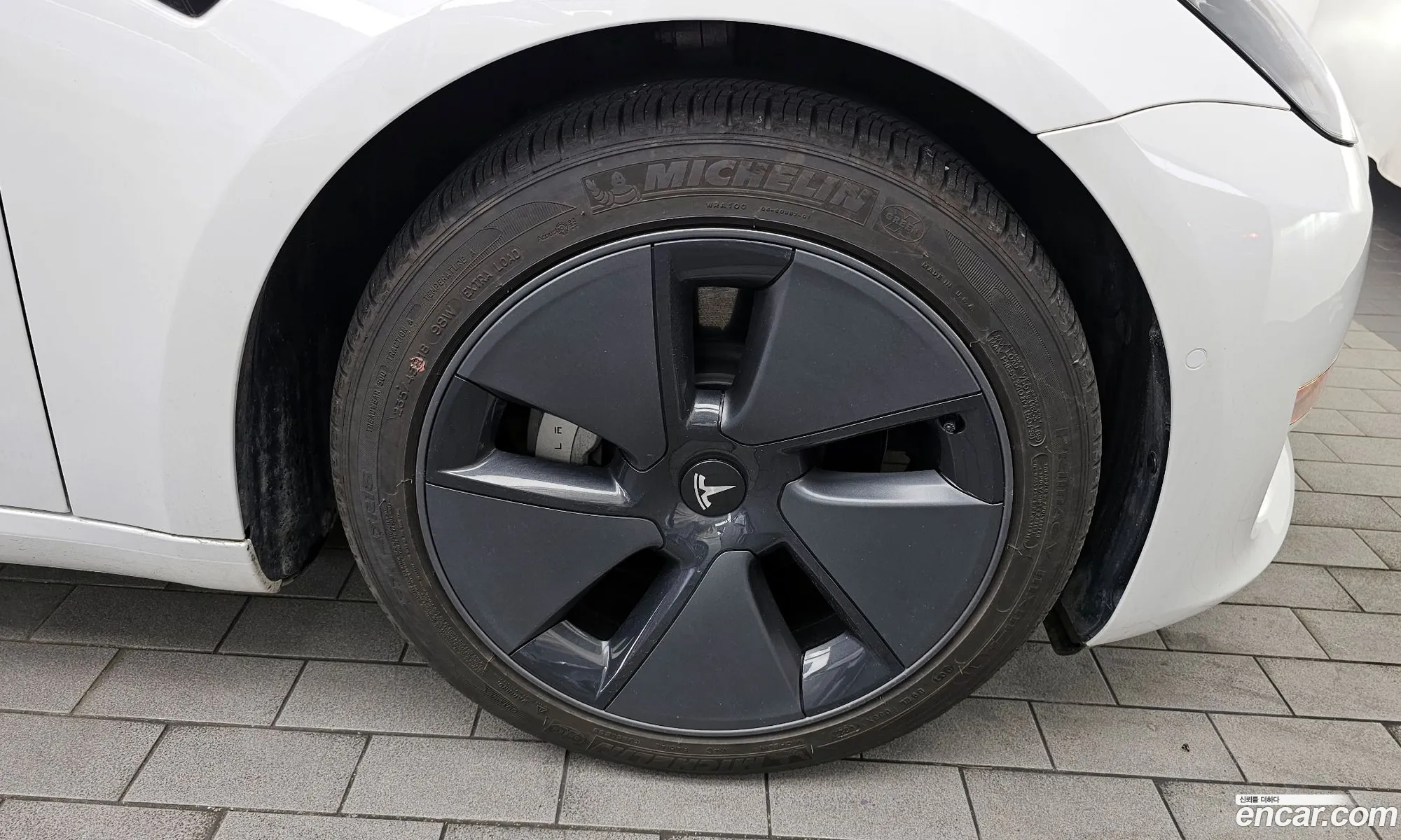 Tesla Model 3 I Long Range 2022 - фотография 15678322