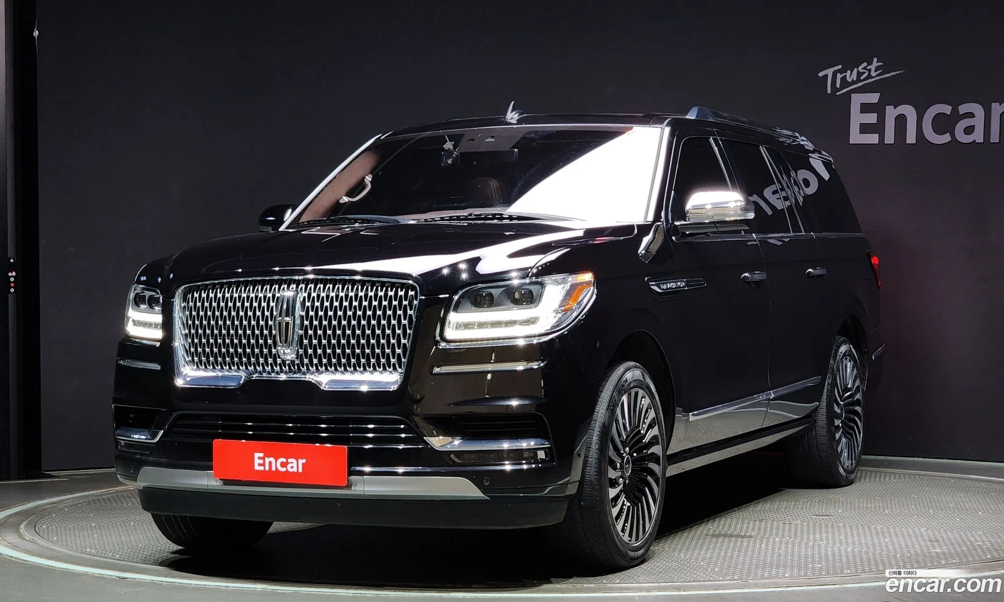 Lincoln Navigator Iv 35L 2020 - фотография 4562542