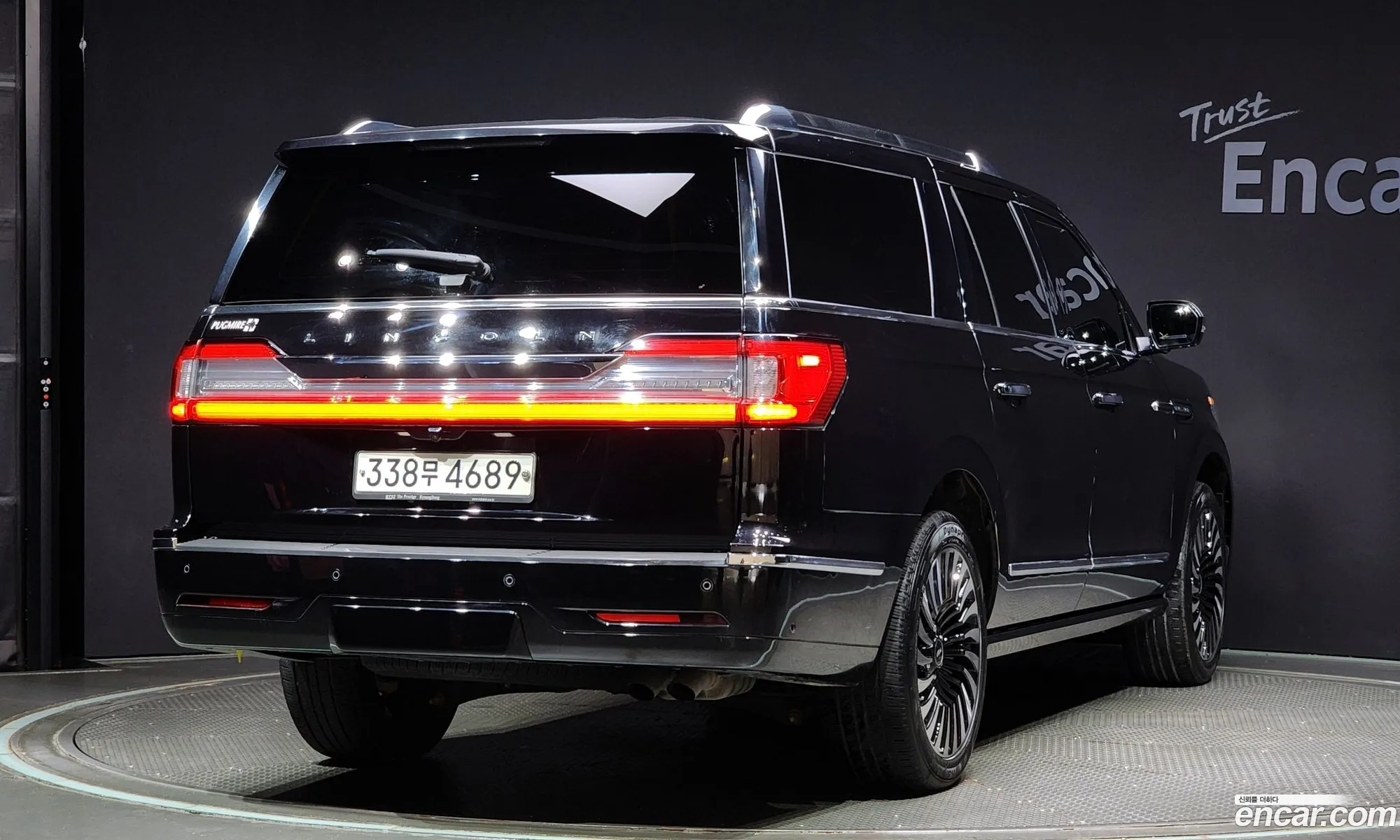 Lincoln Navigator Iv 35L 2020 - фотография 4562543