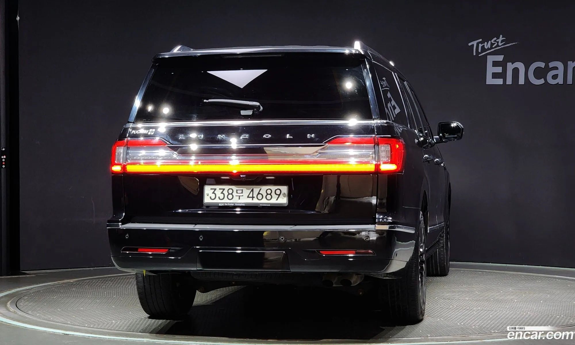 Lincoln Navigator Iv 35L 2020 - фотография 4562545