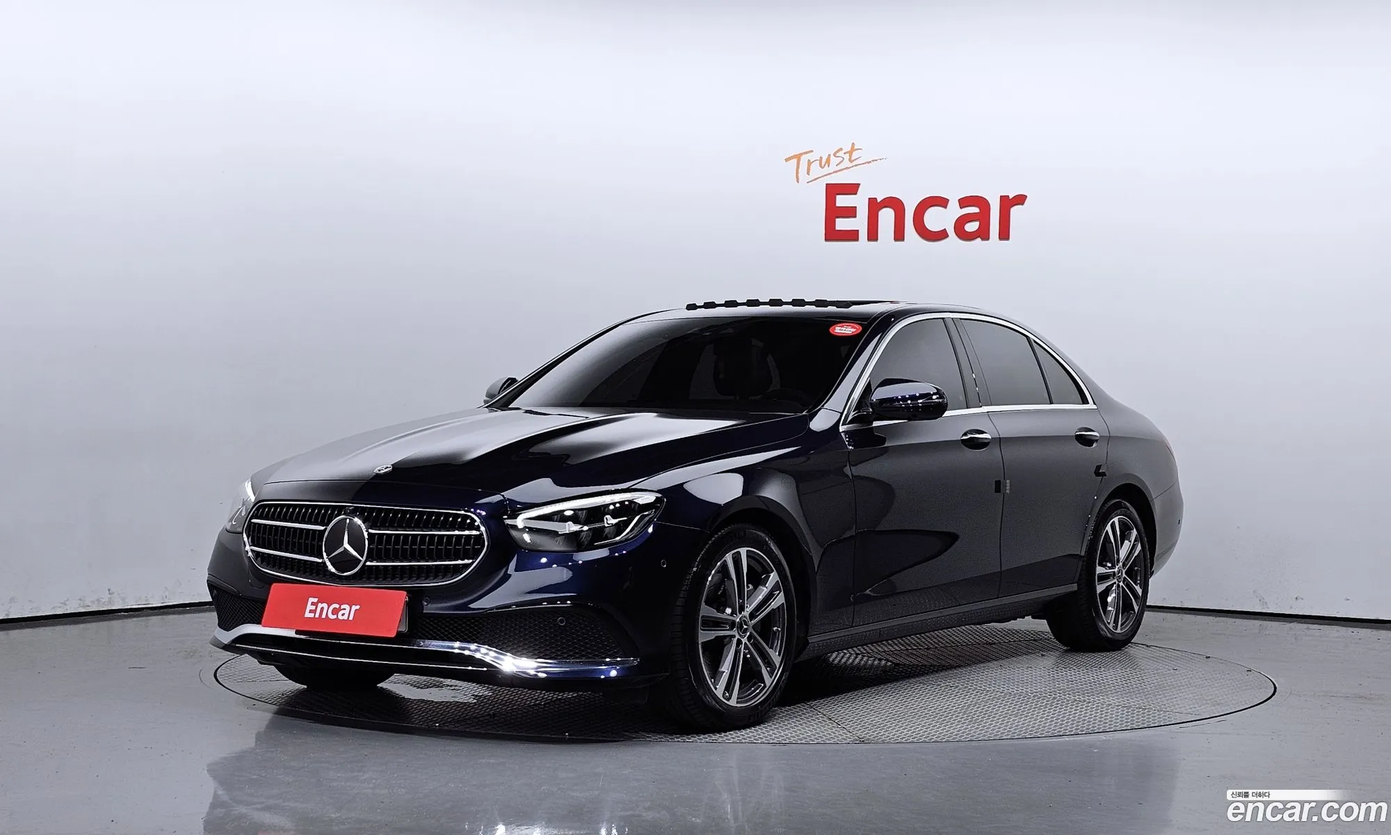 Mercedes-Benz E-Klasse E250 Avantgarde 2023 - фотография 17945705