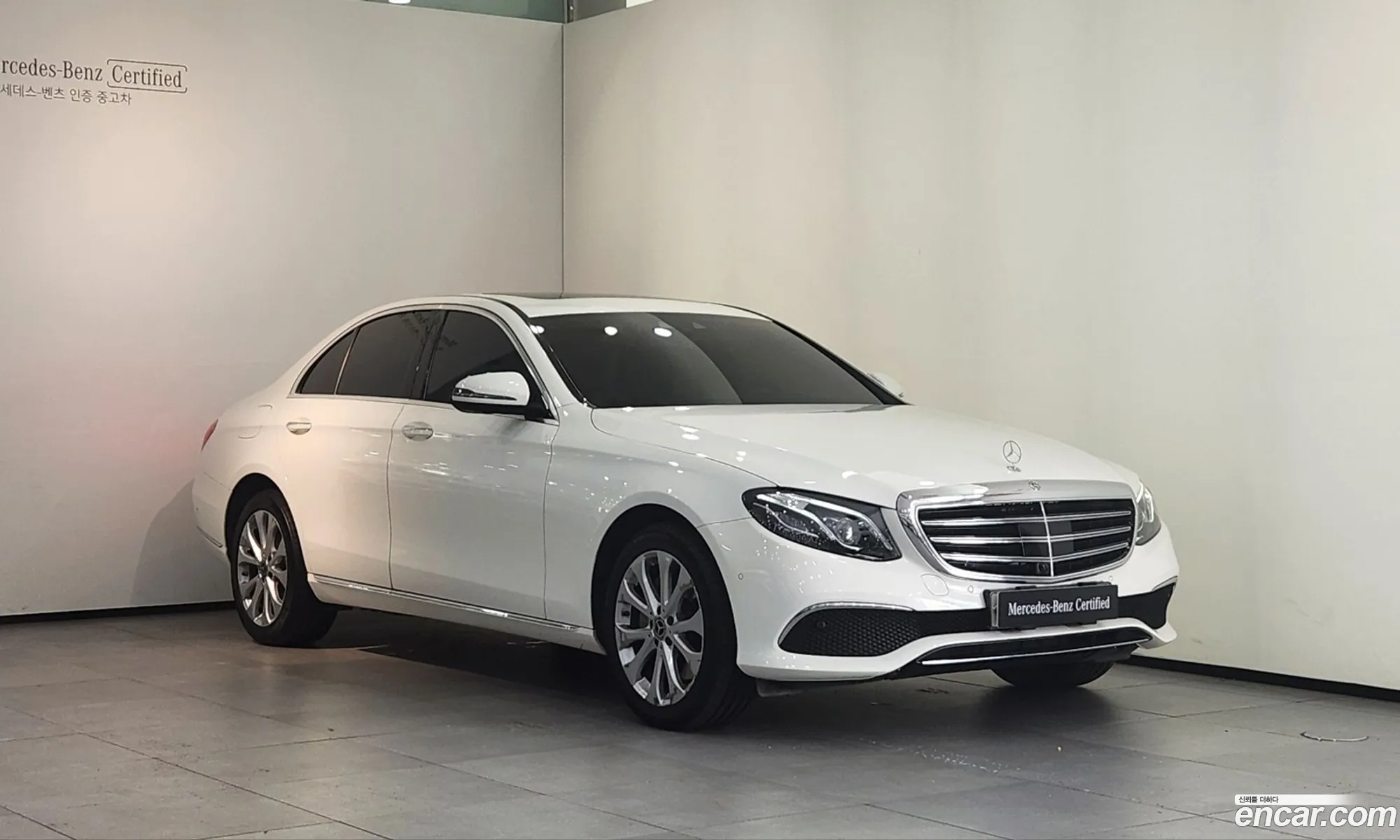 Mercedes-Benz E-Klasse V W213 S213 C238 E300 4Matic Exclusive 2020 - фотография 17998534