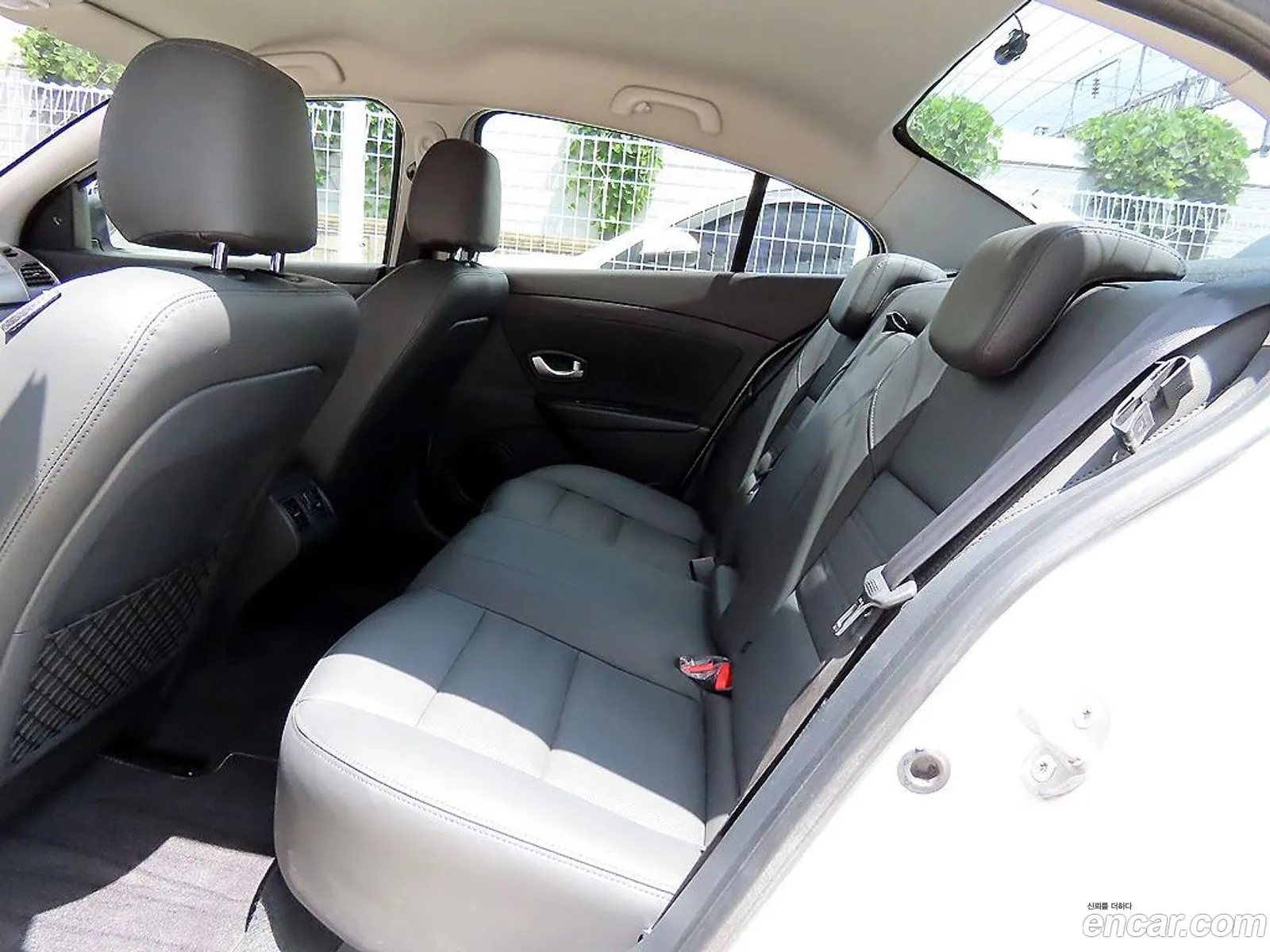 Renault Samsung Sm3 Ii Le 2018 - фотография 1547348