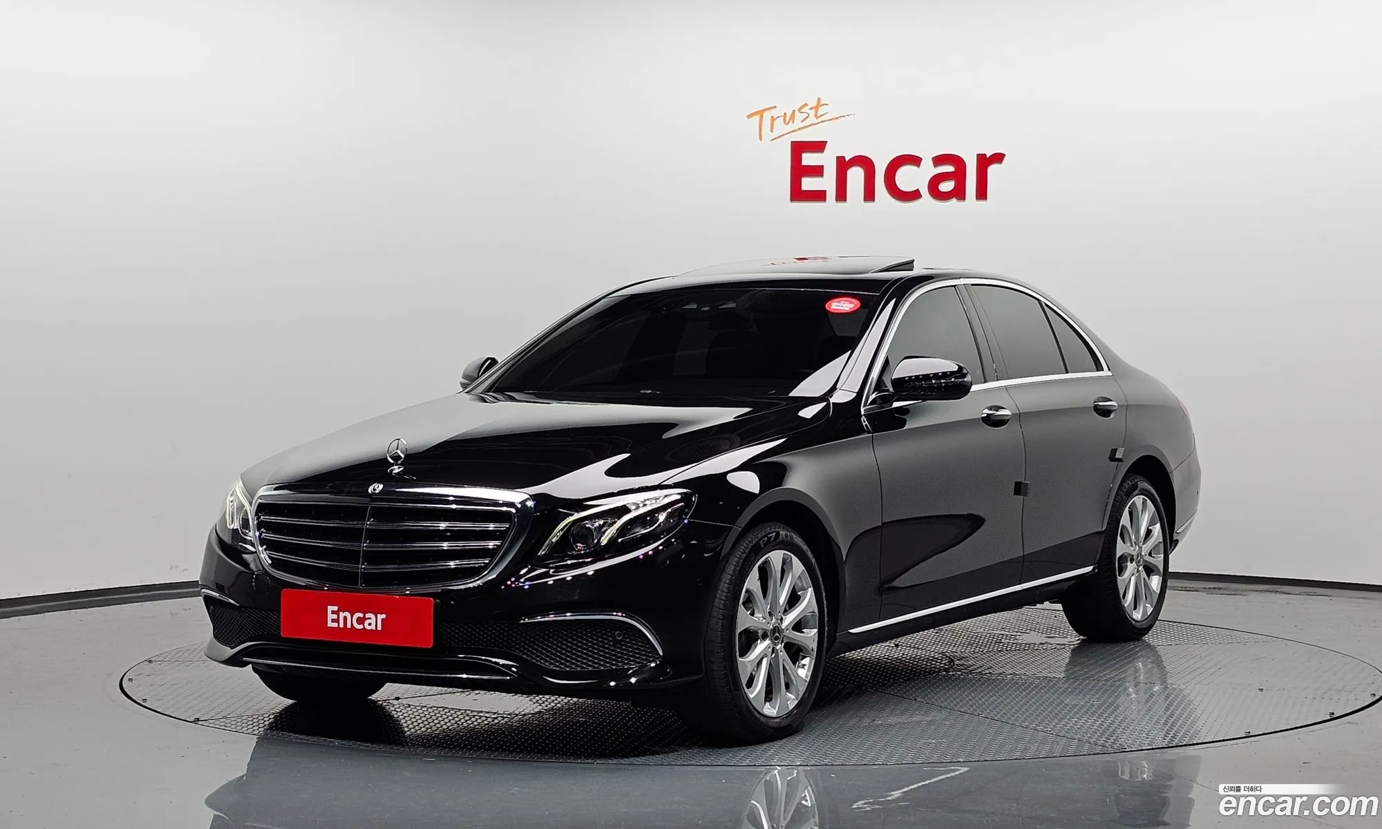 Mercedes-Benz E-Klasse V W213 S213 C238 E220D 4Matic Exclusive 2018 - фотография 18033617