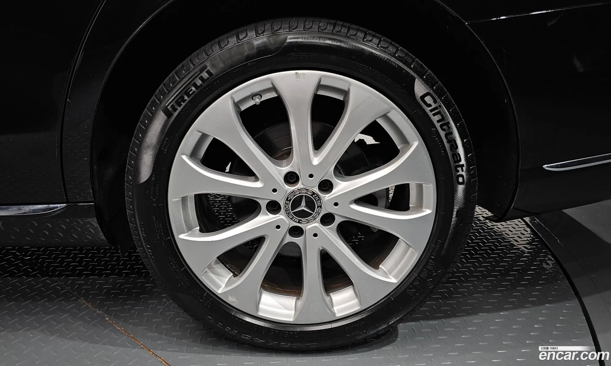 Mercedes-Benz E-Klasse V W213 S213 C238 E220D 4Matic Exclusive 2018 - фотография 18033621