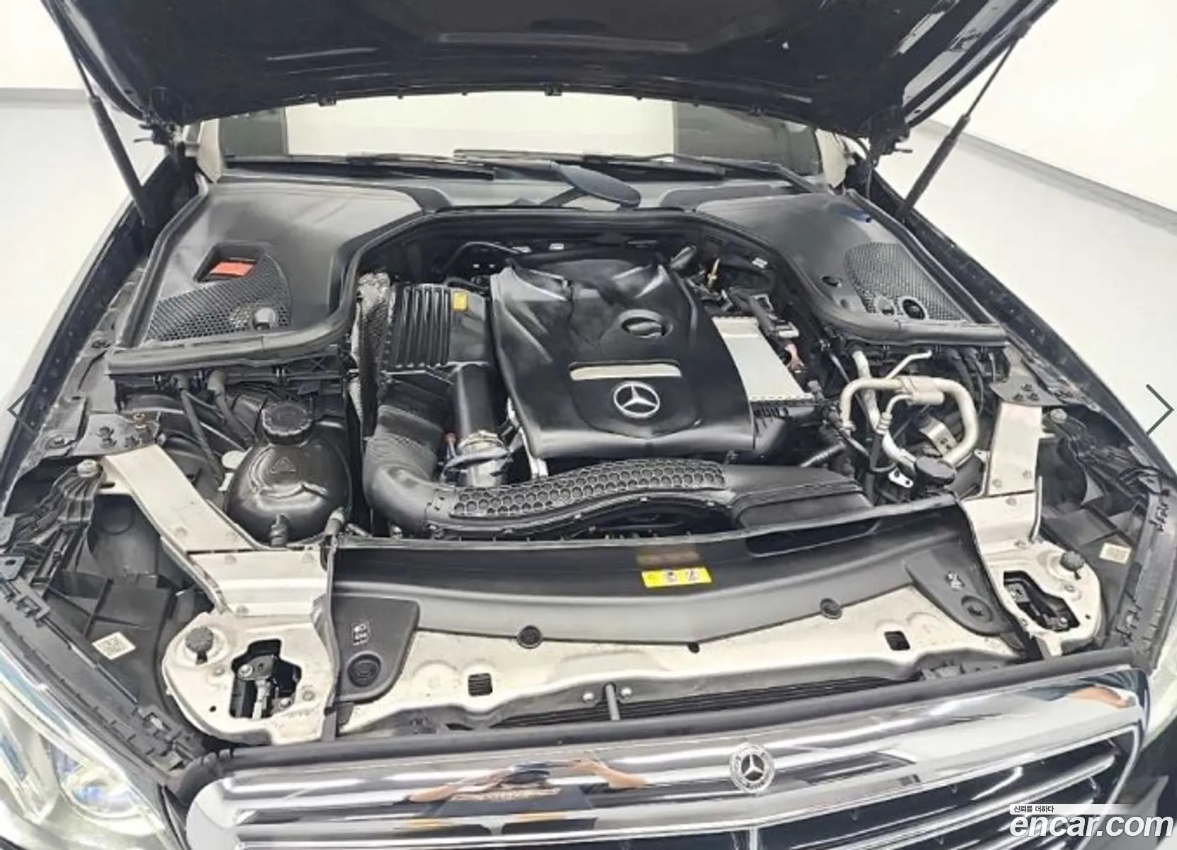 Mercedes-Benz E-Klasse V W213 S213 C238 E300 Exclusive 2018 - фотография 17978278