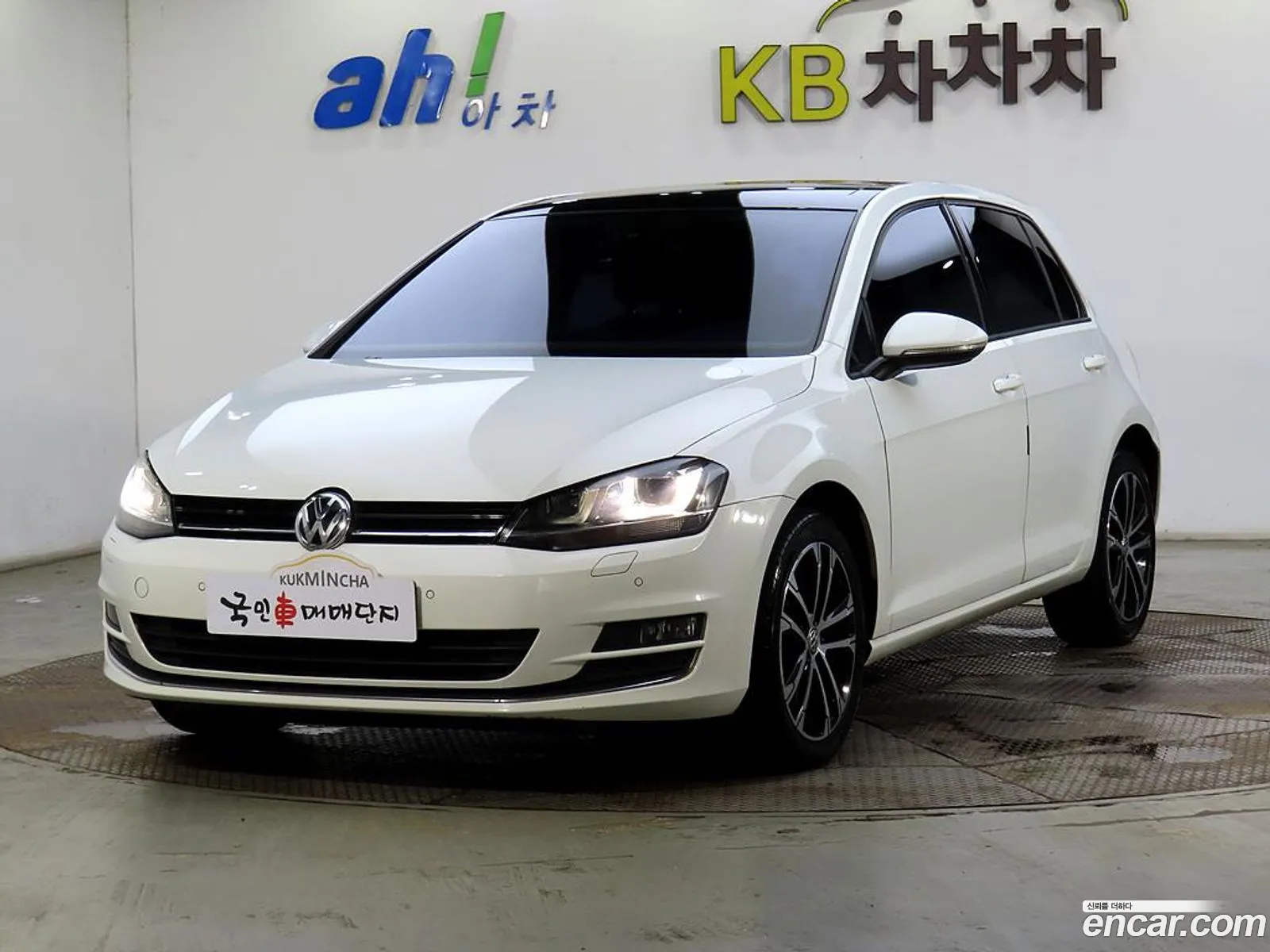 Volkswagen Golf Vii 20 Tdi Premium 2014 - фотография 6800250